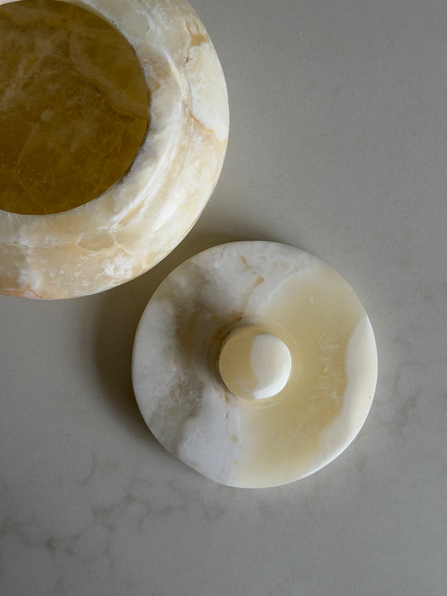 Onyx Lidded Pot