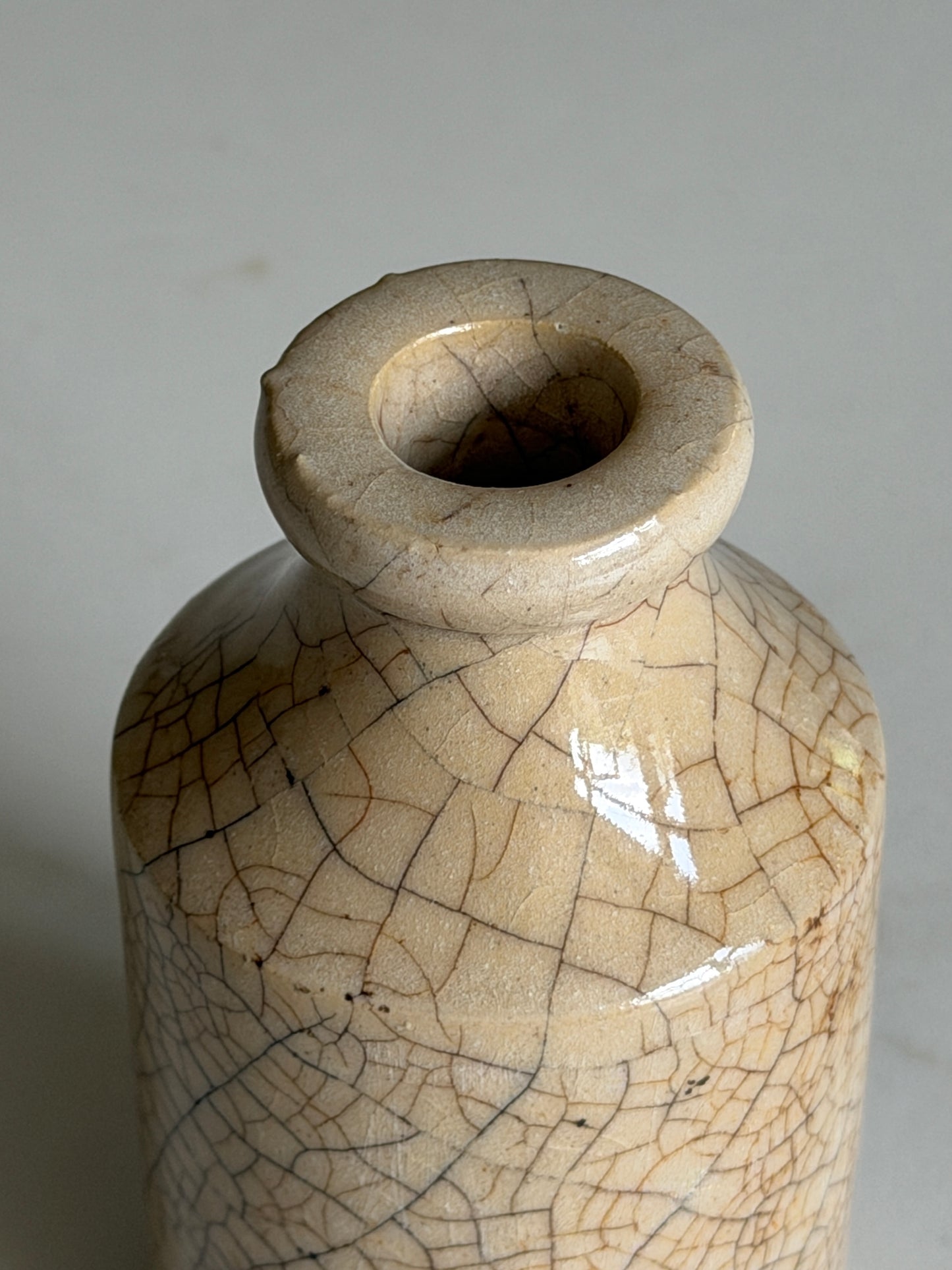 Crackled Beige Inkpot