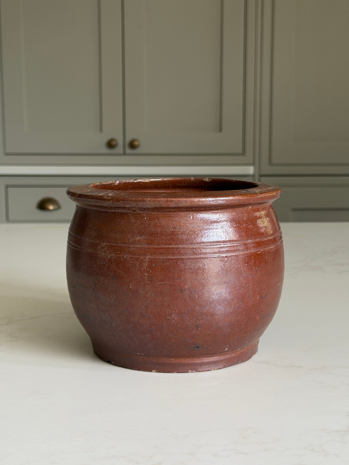 Chocolate Brown Stoneware Pot