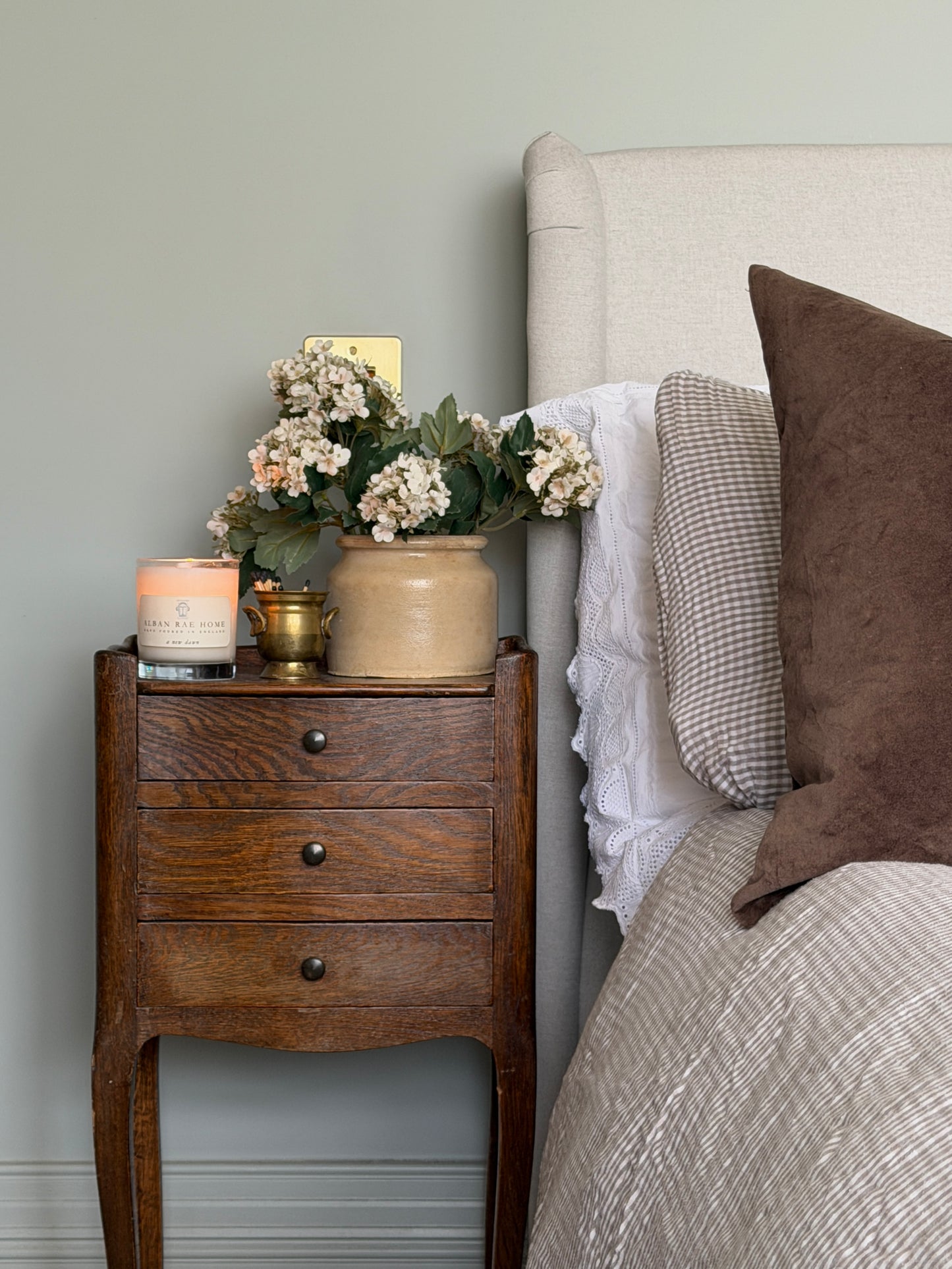 Cream - Beige French Stoneware Pot