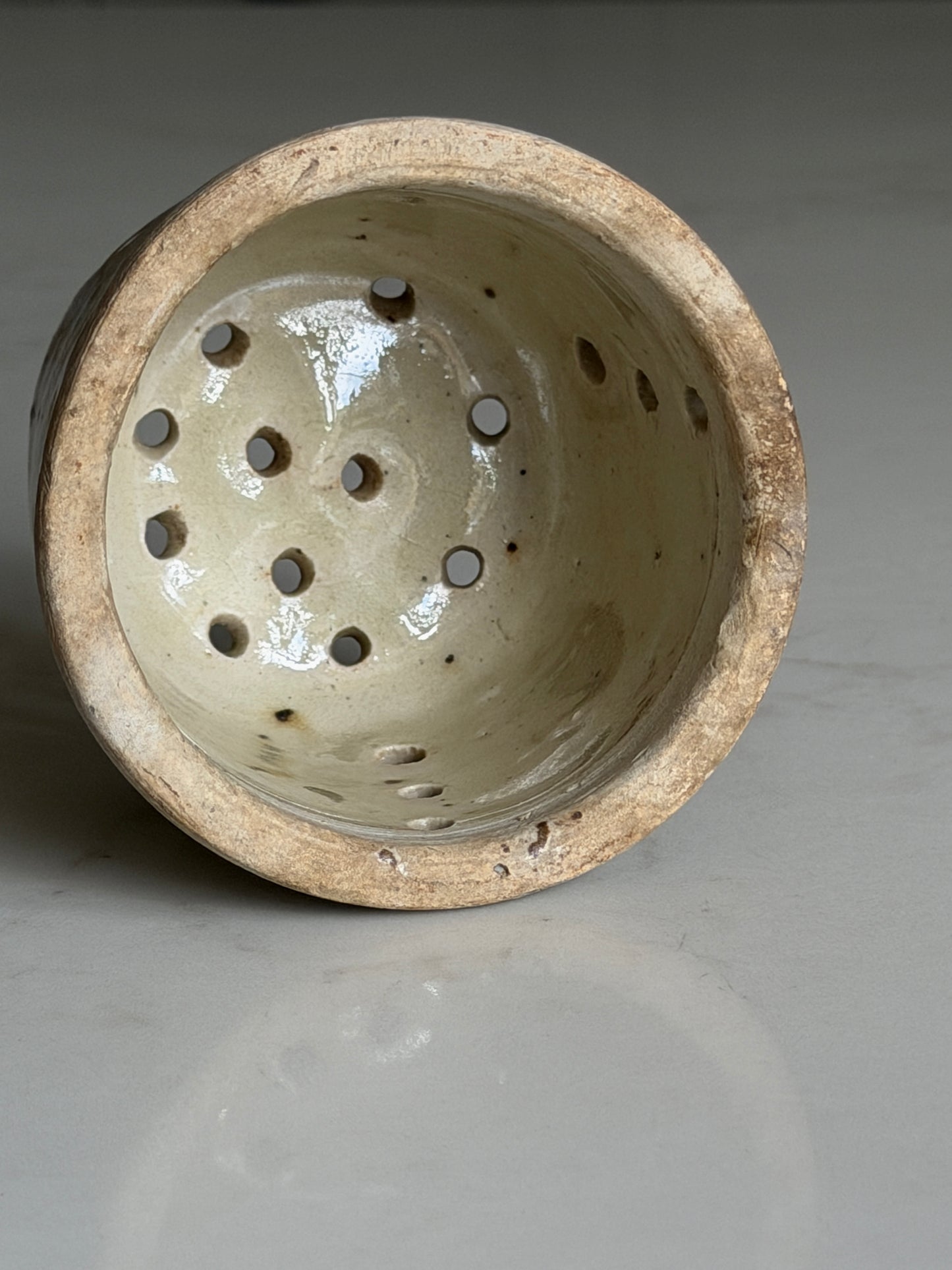Small Green-Greige Cheesestrainer