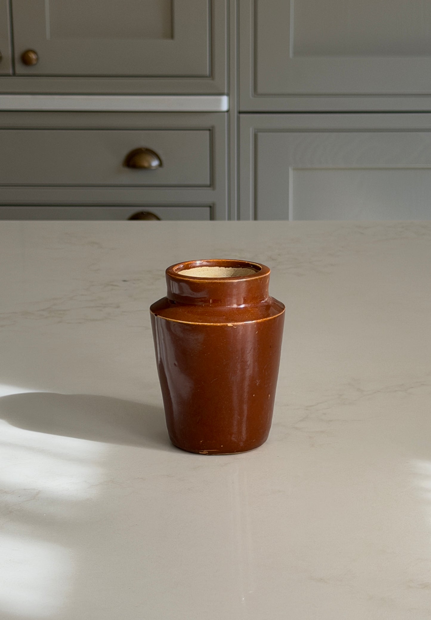 Brown Victorian Pot