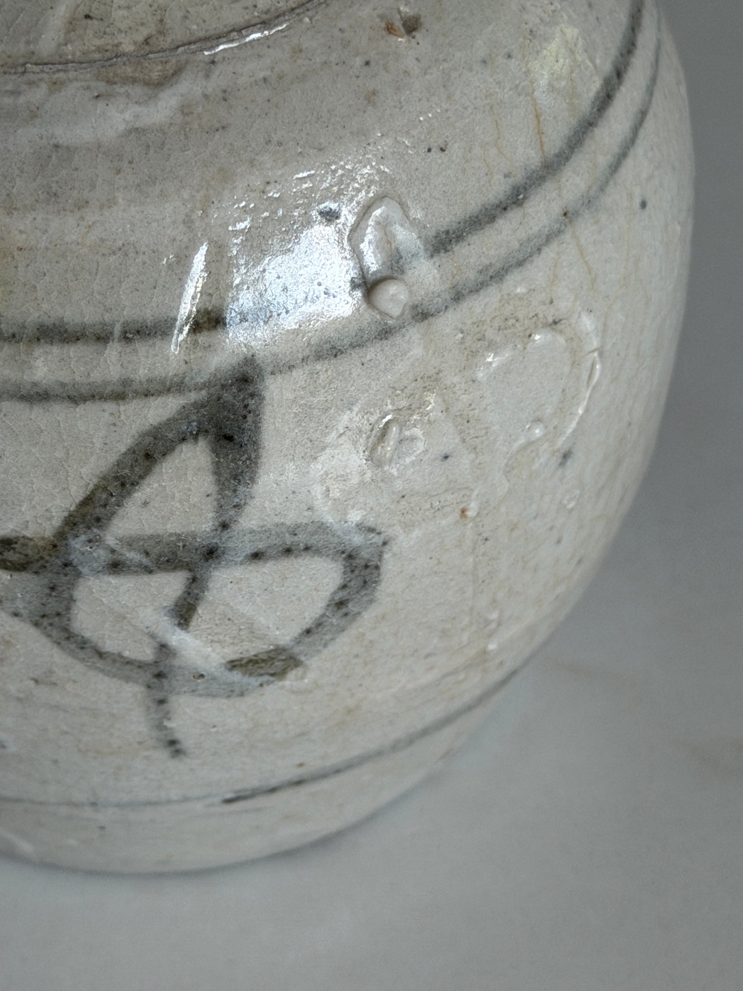 Medium Grey-Slate Painted Ginger Jar