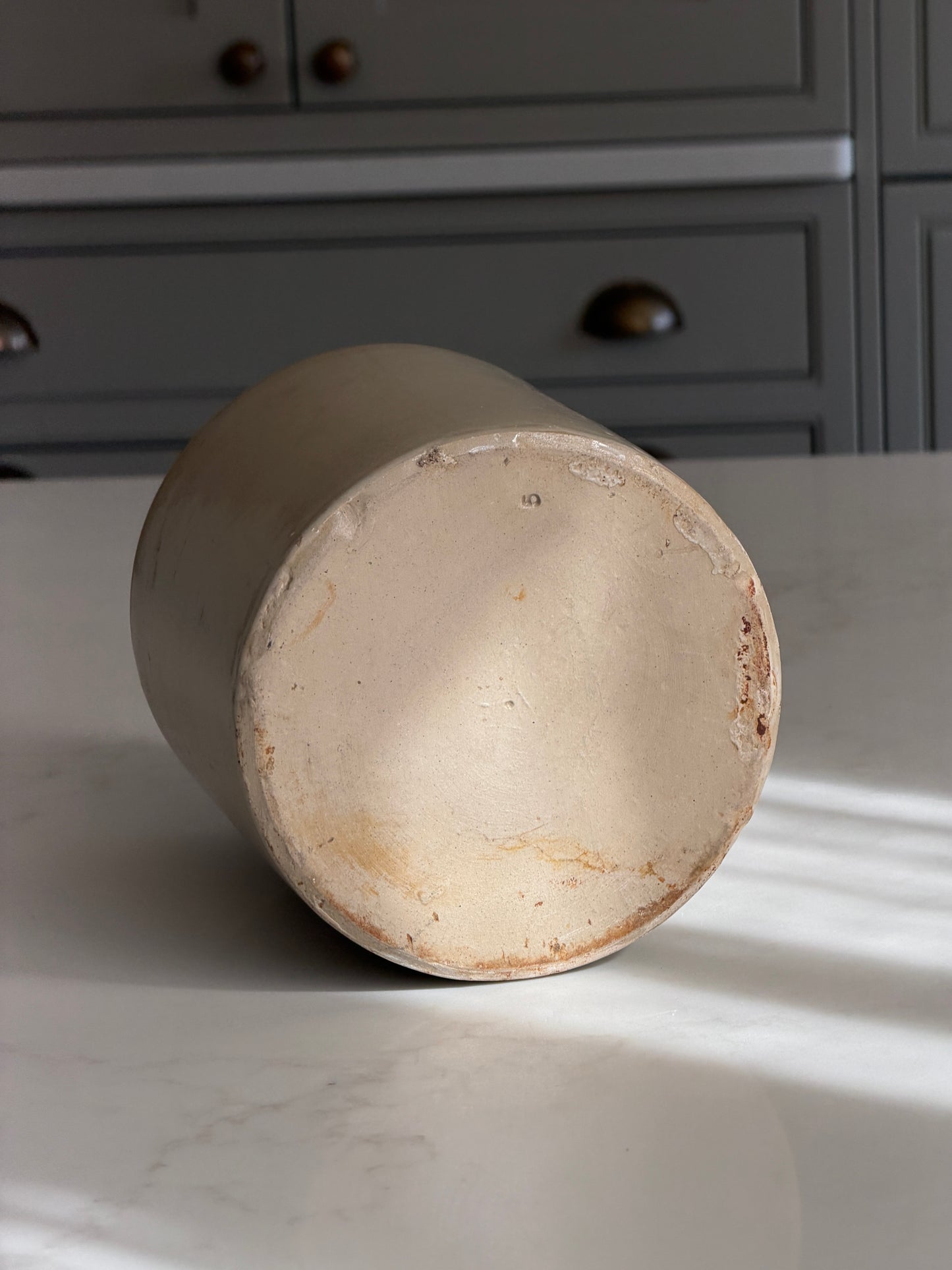 Two-Toned Victorian Farmhouse Stoneware Pot