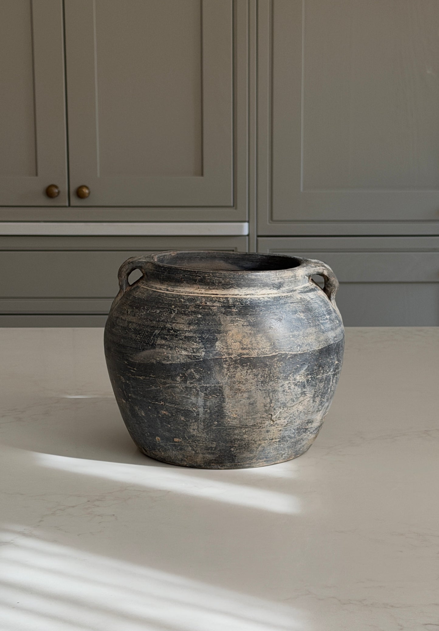 Charcoal Handled Pot