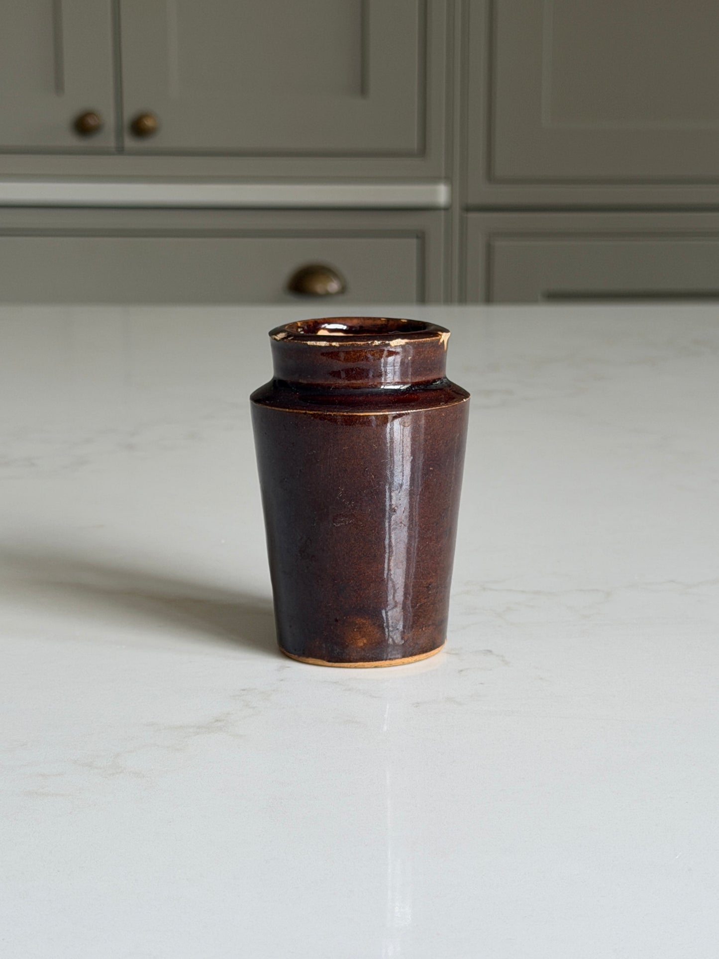 Espresso Brown Stoneware Pot