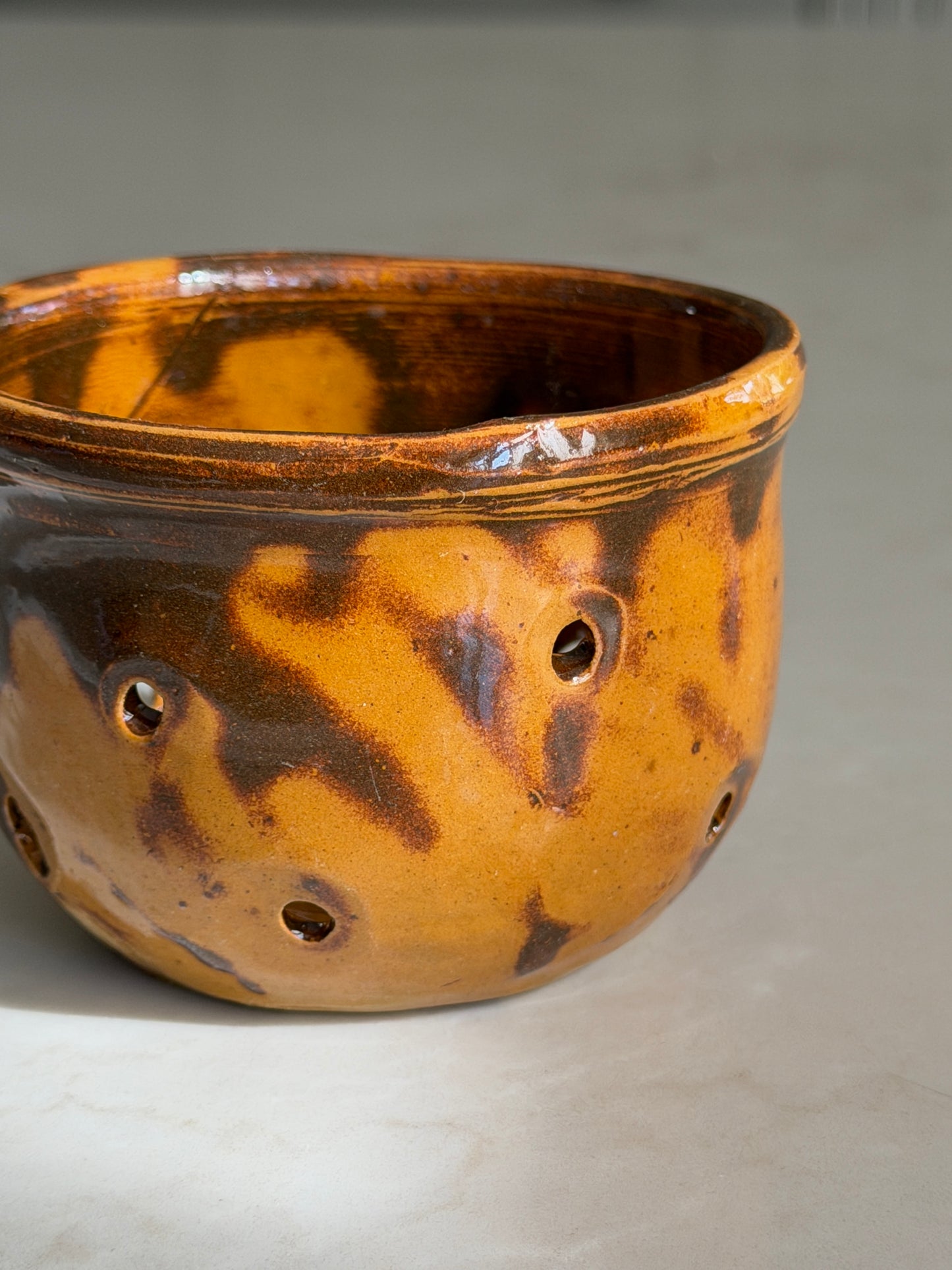 Small Honey and Chocolate Brown French Cheesestrainer