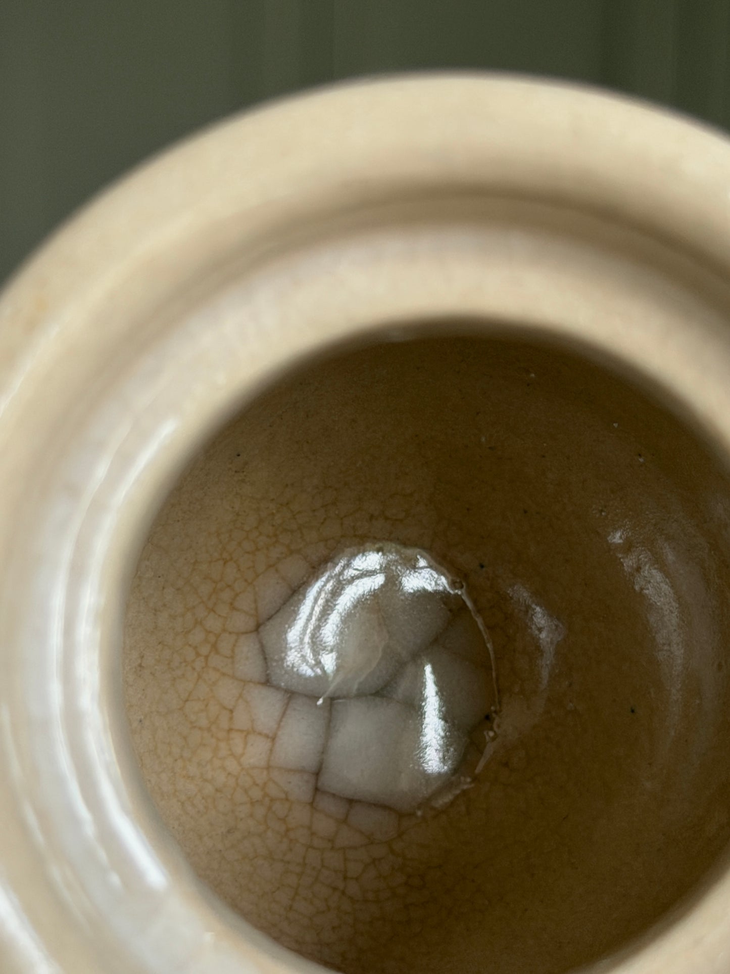 Greige Yogurt Pot