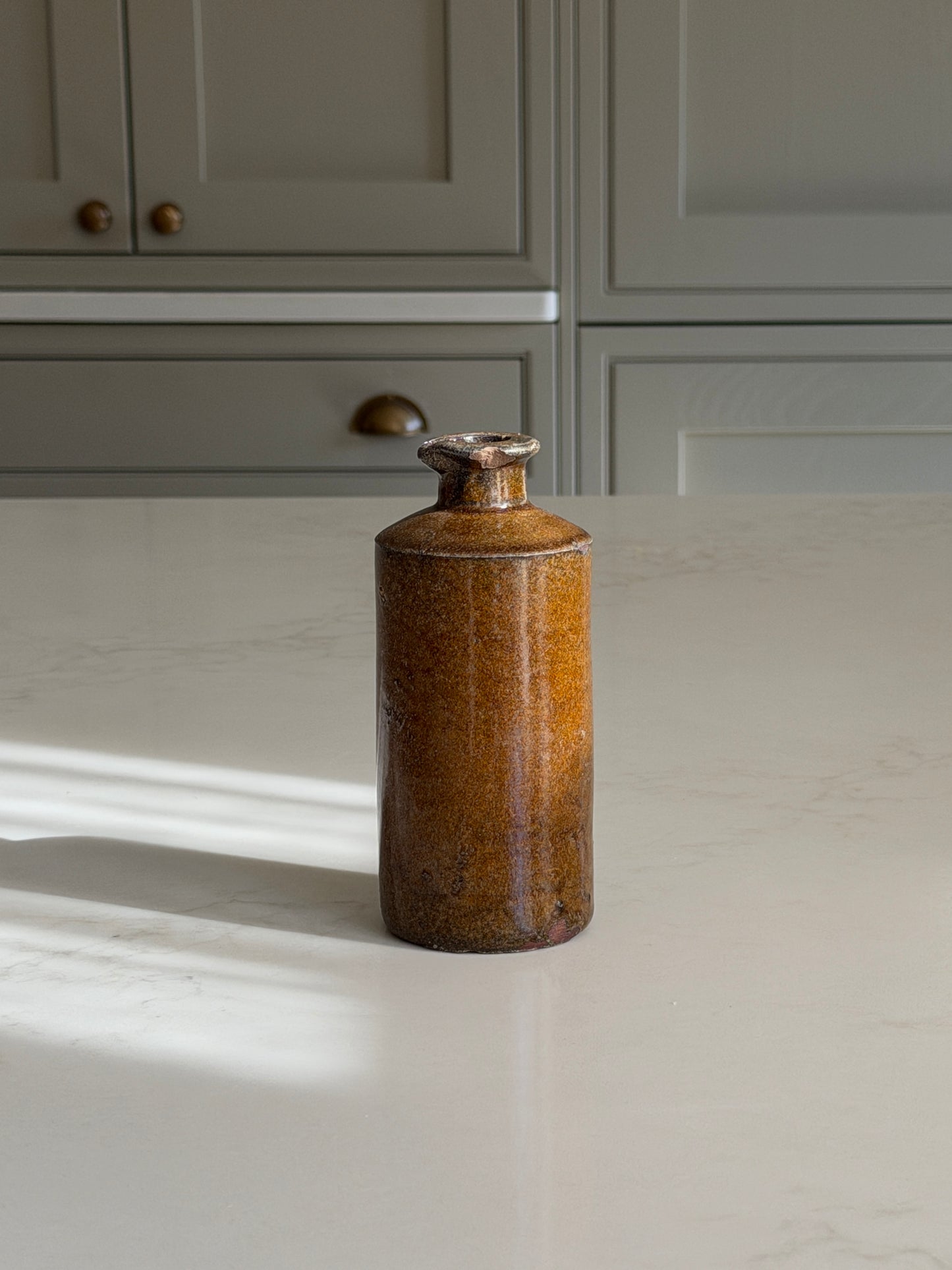 Olive-Brown Stoneware Inkpot