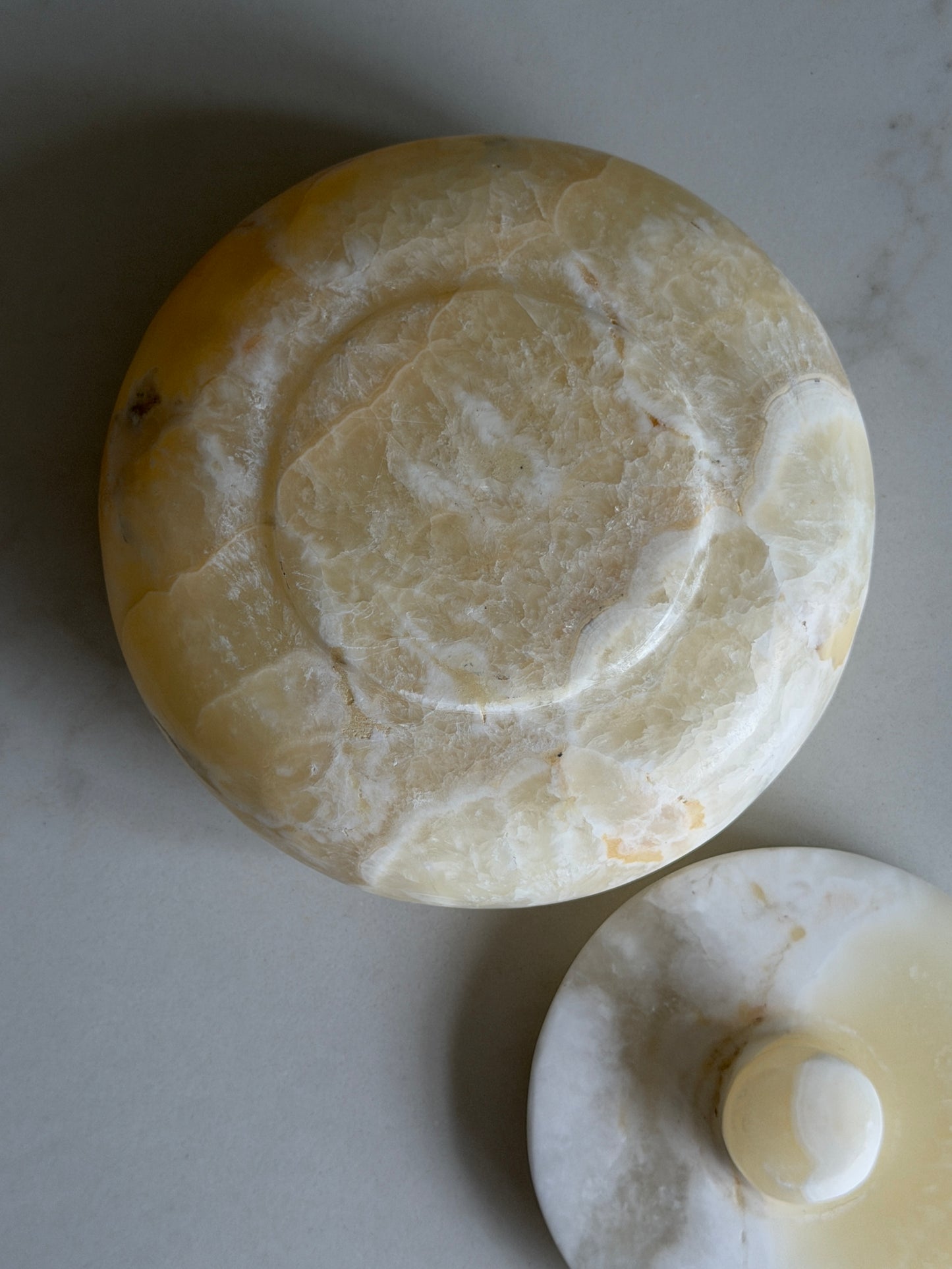 Onyx Lidded Pot