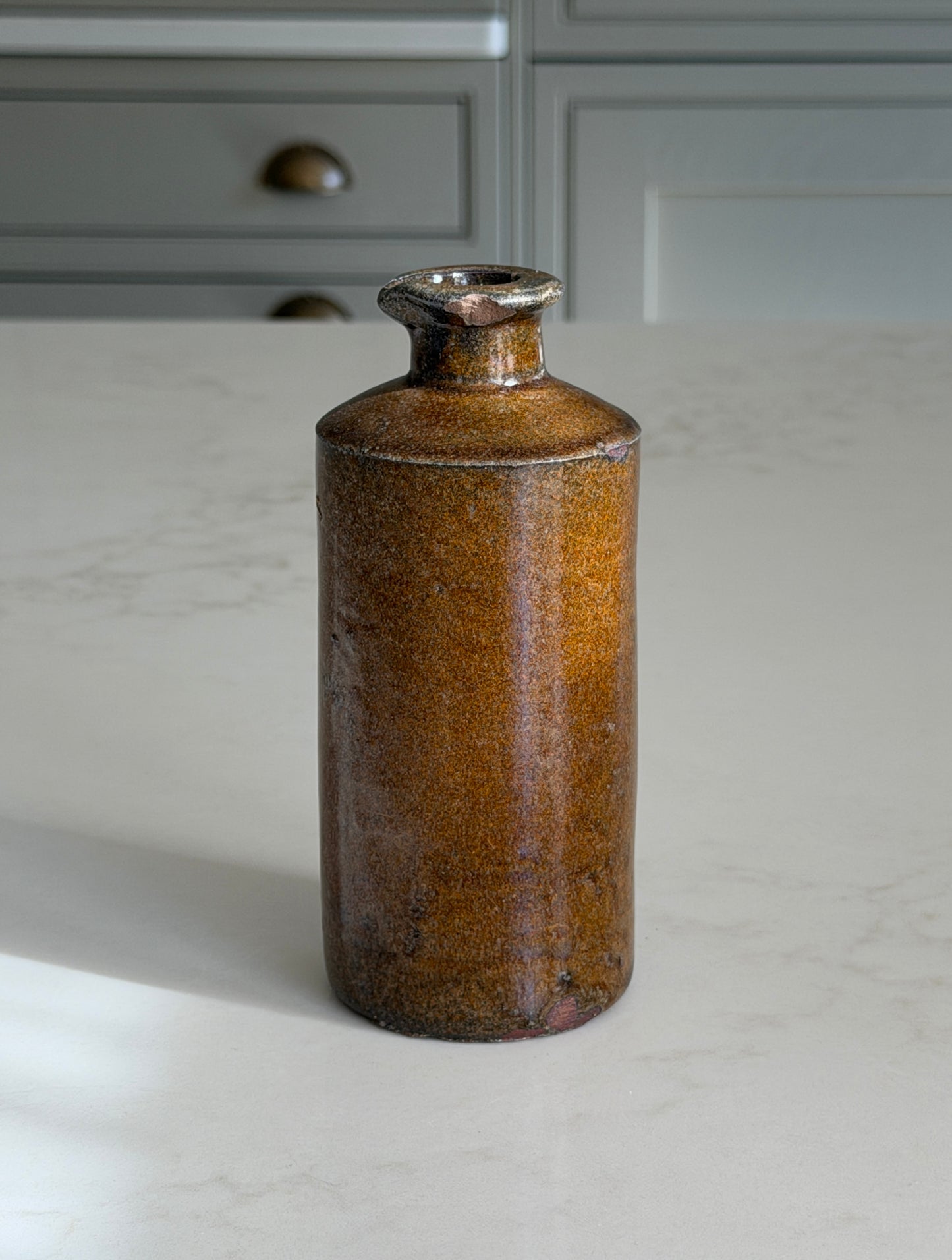 Olive-Brown Stoneware Inkpot