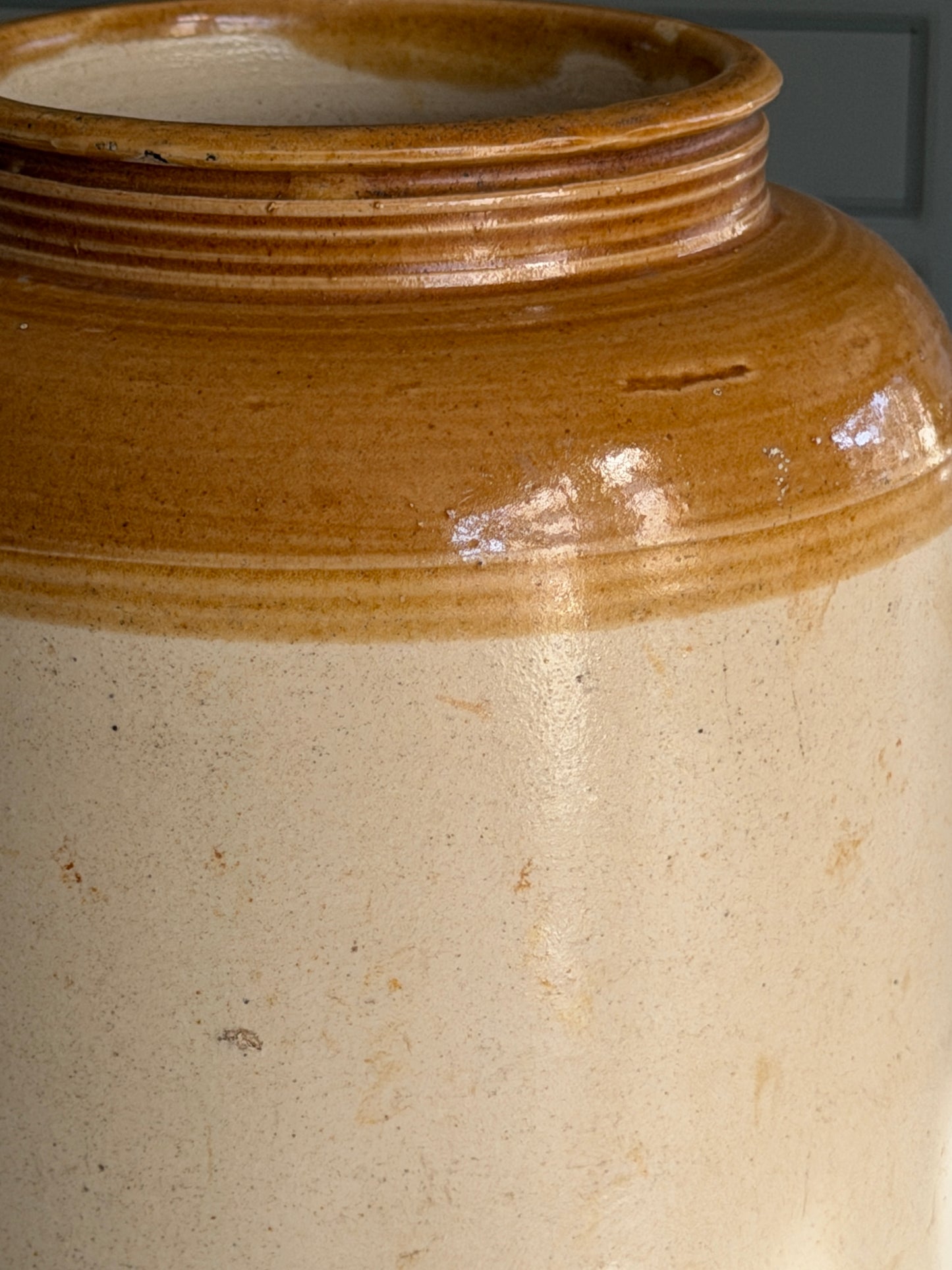 Two-Toned Victorian Farmhouse Stoneware Pot