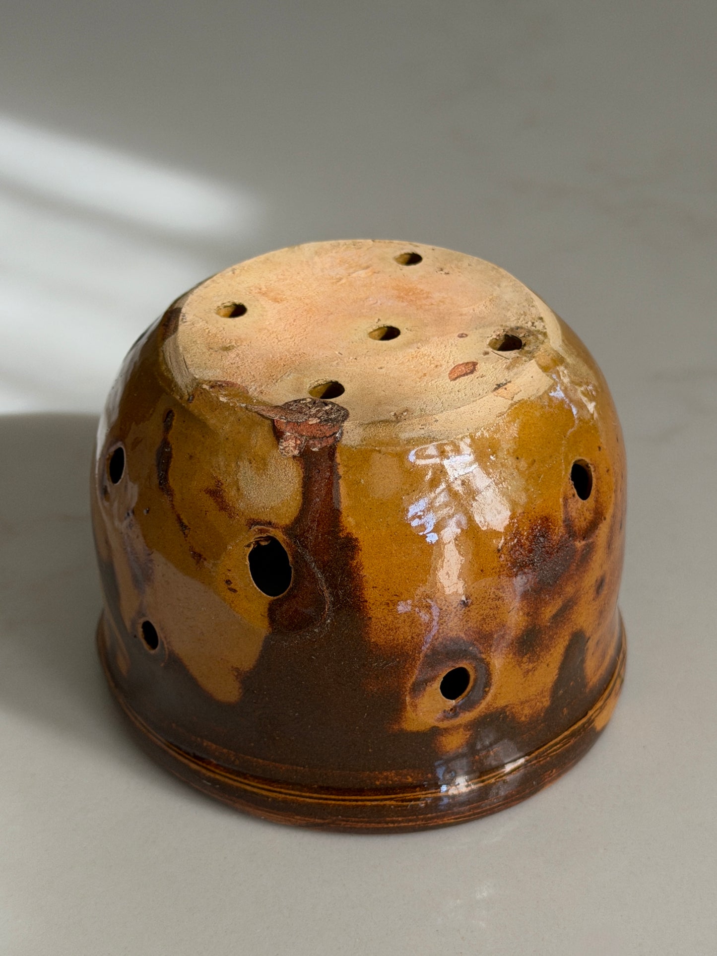Small Honey and Chocolate Brown French Cheesestrainer