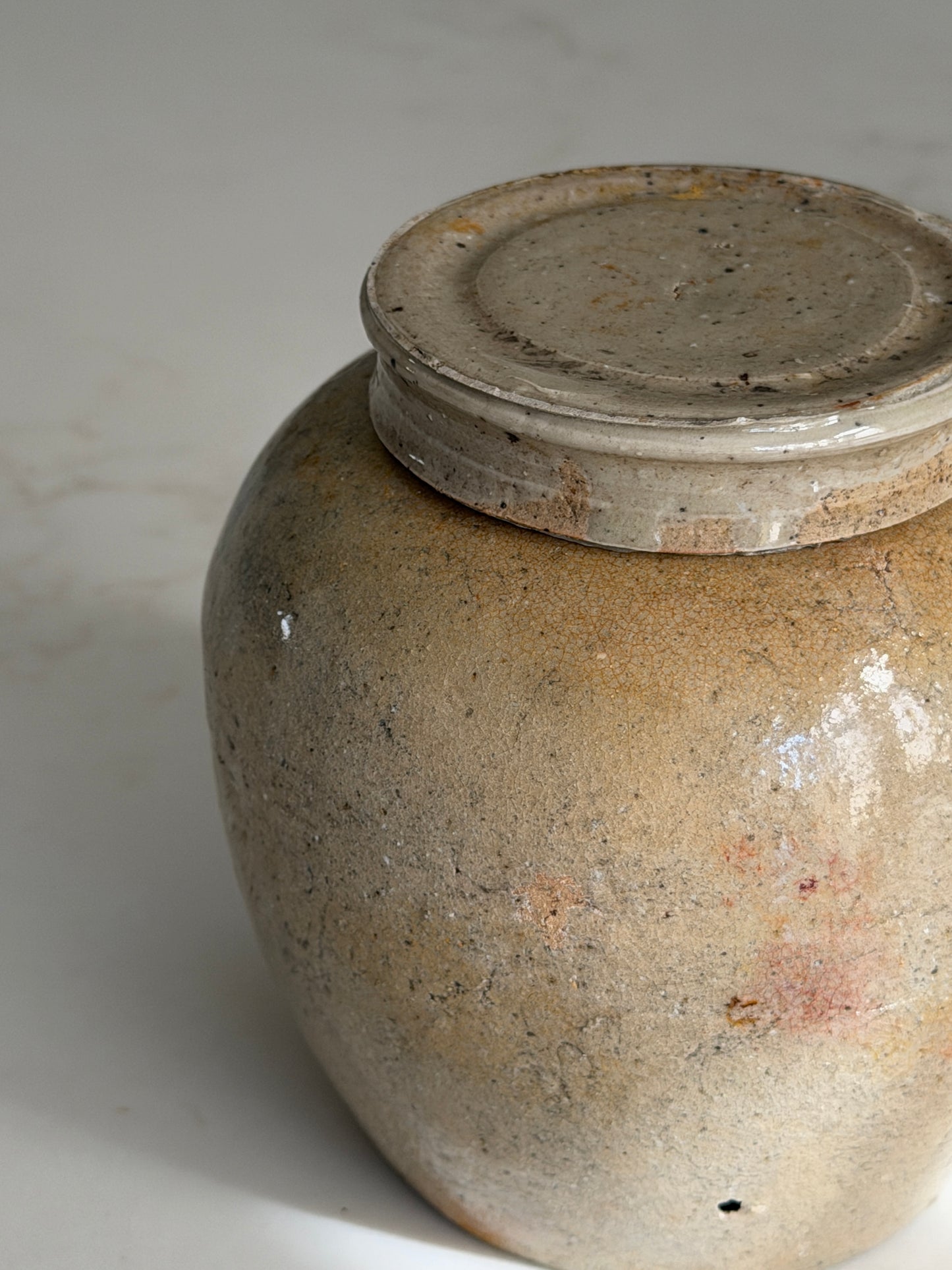 Medium Lidded Greeny Greige Chinese Ginger Jar