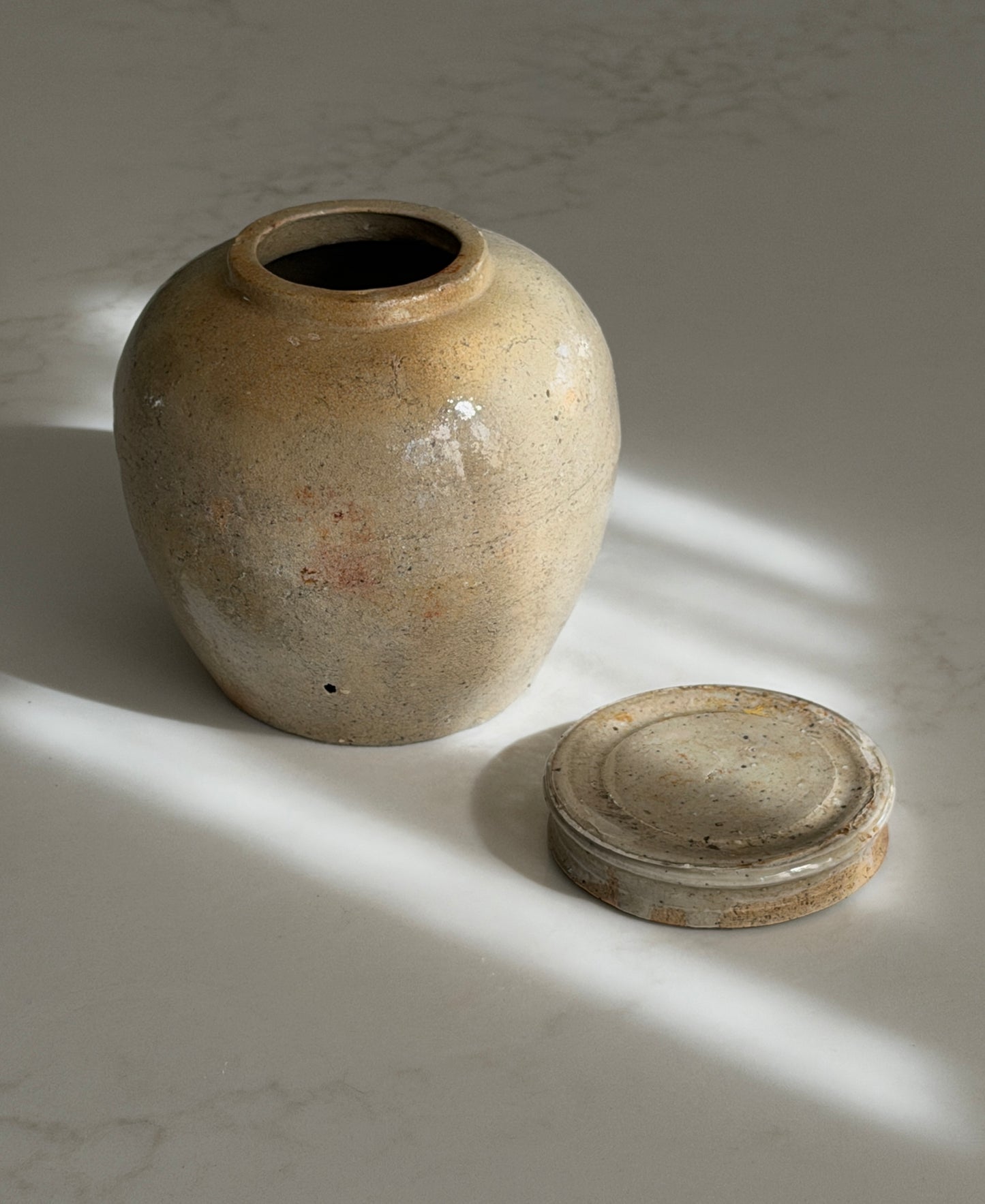 Medium Lidded Greeny Greige Chinese Ginger Jar