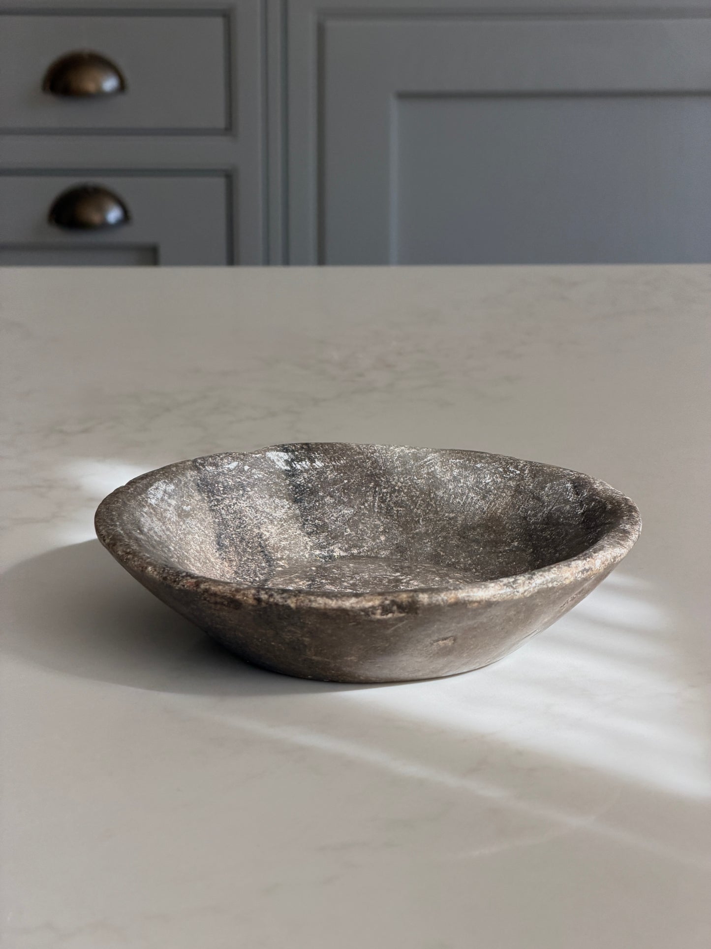 Aged Marble Plate - Espresso Brown