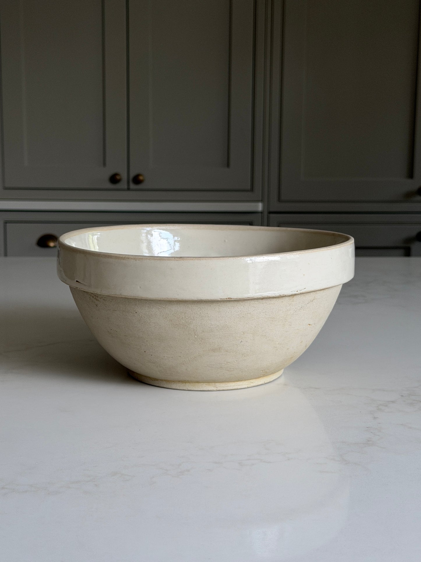 Large Off-White French Baking Bowl