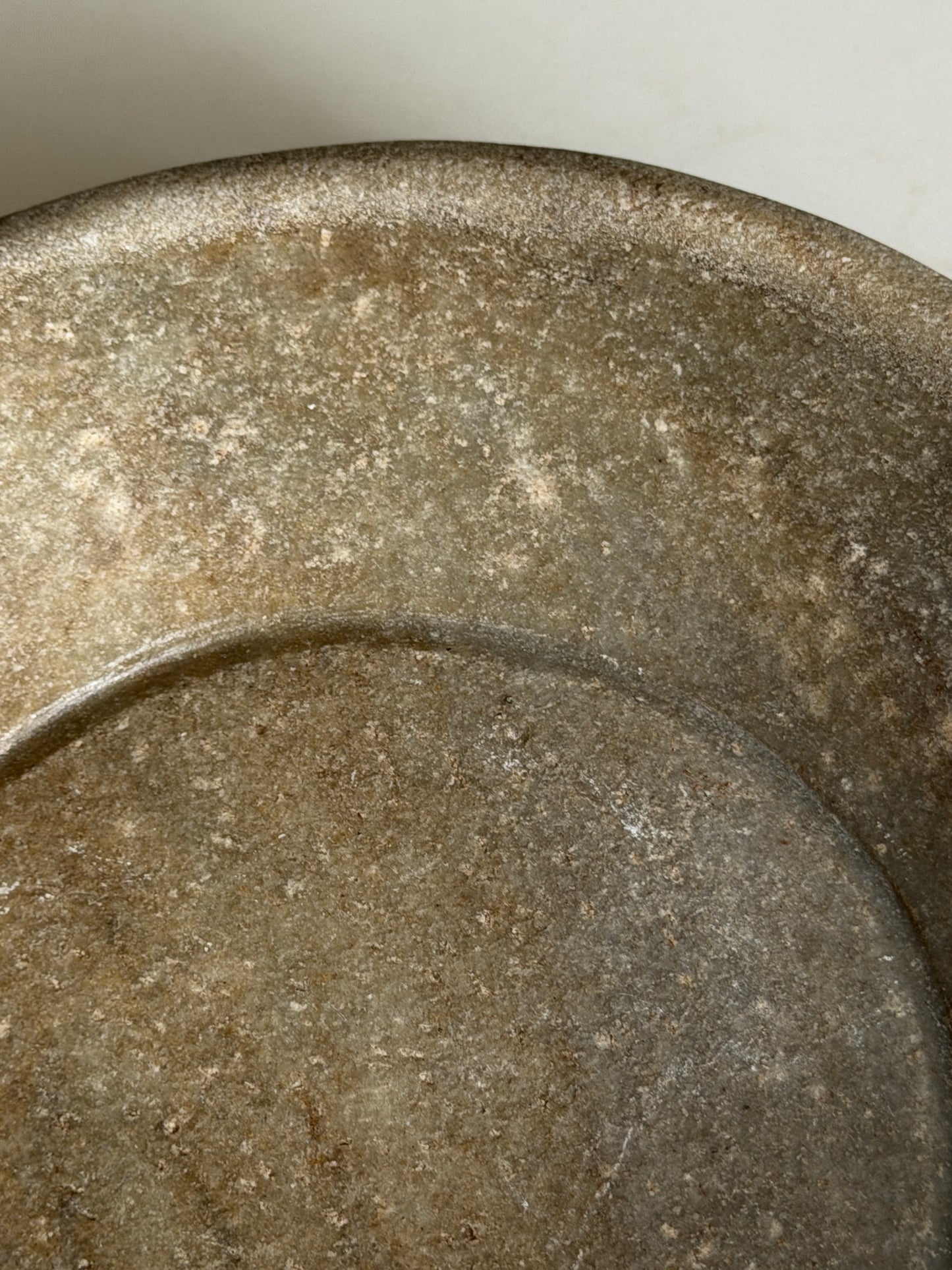 Aged Marble Plate - Grey-Brown