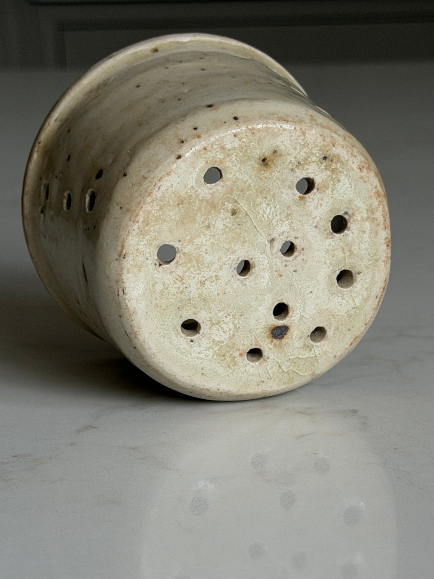 Small Green-Greige Cheesestrainer