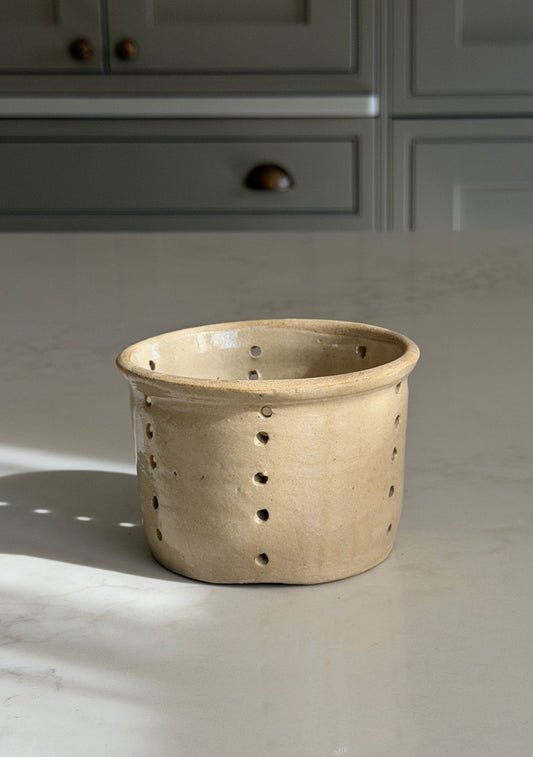 Medium Greige French Cheesestrainer