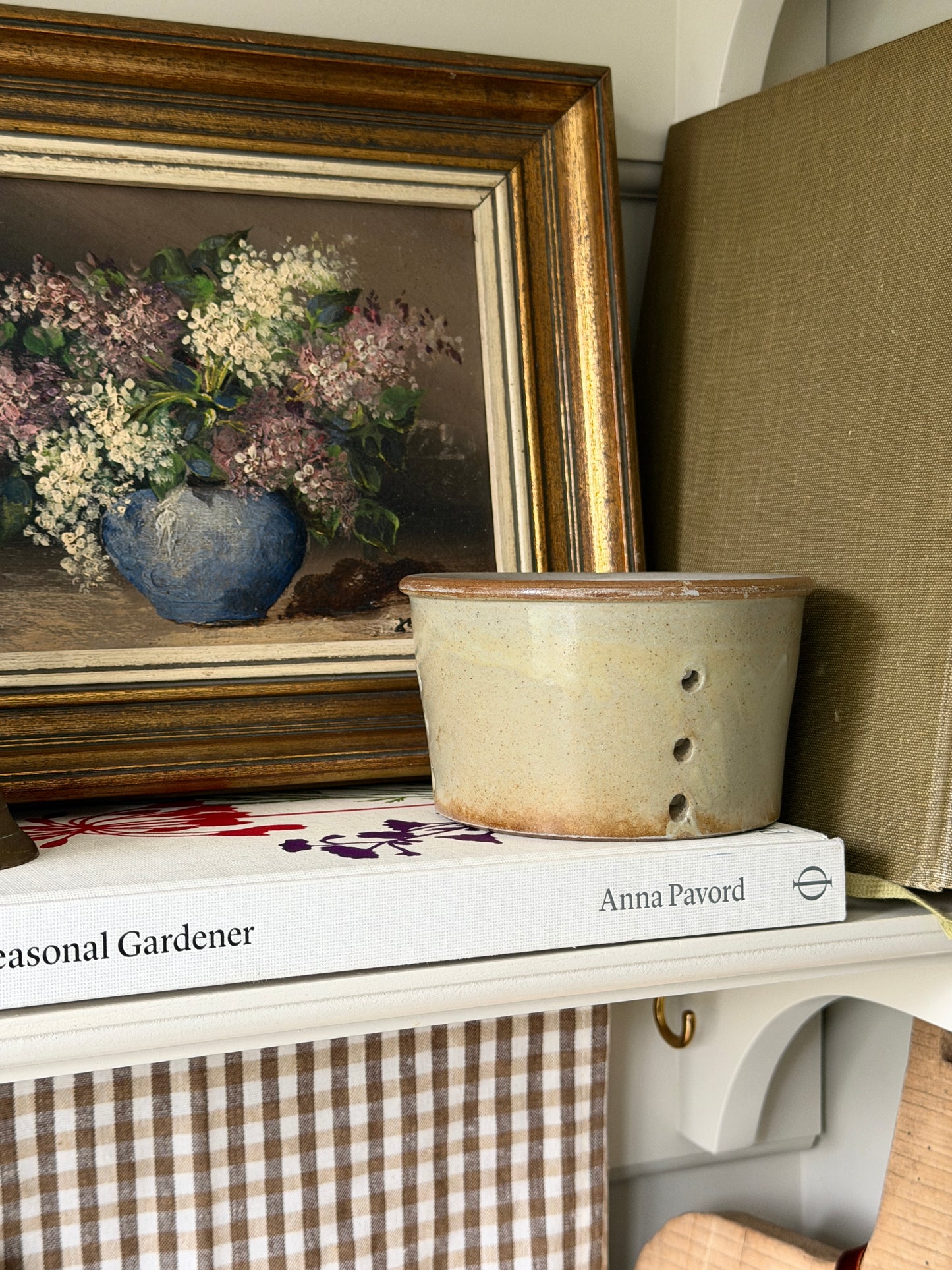 Medium Greeny-Grey Cheesestrainer