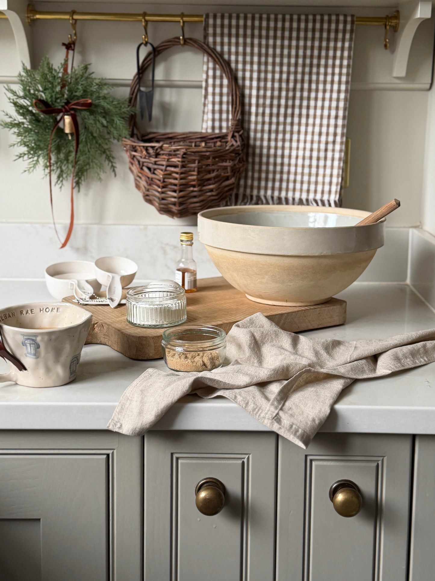 Large Off-White French Baking Bowl