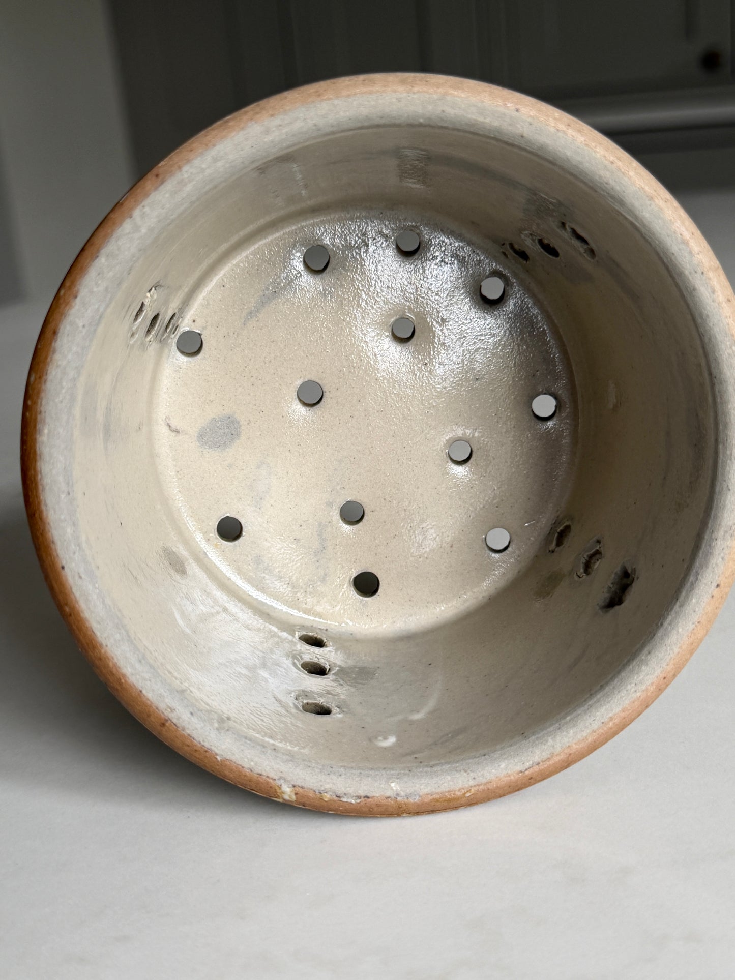 Medium Greeny-Grey Cheesestrainer