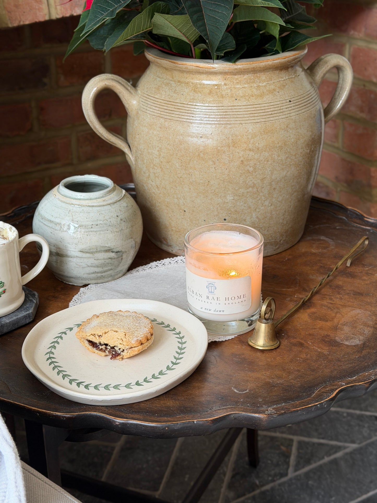 Brass Twisted Handle Candle Snuffer