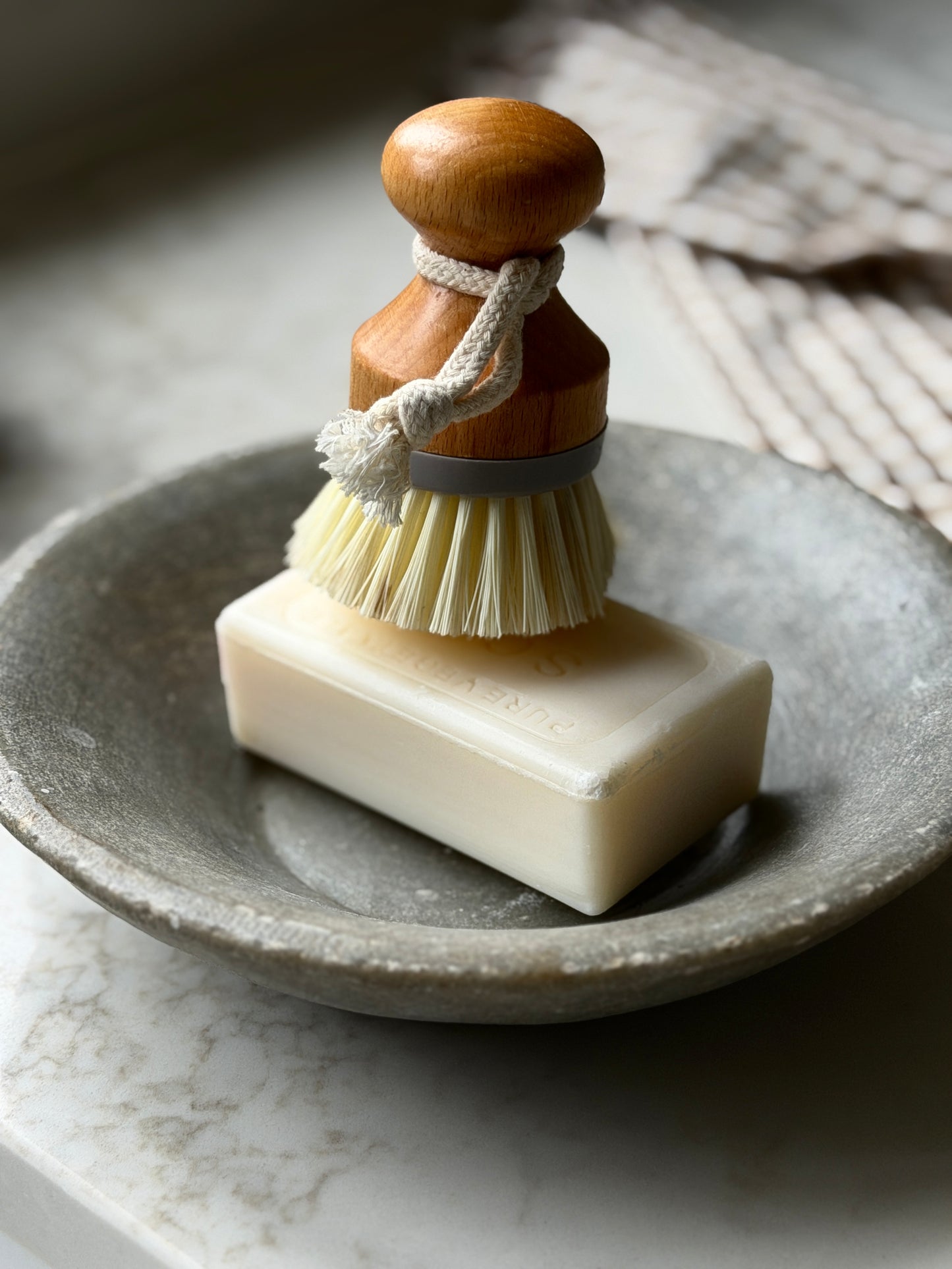 Aged Dark Grey Marble Plate