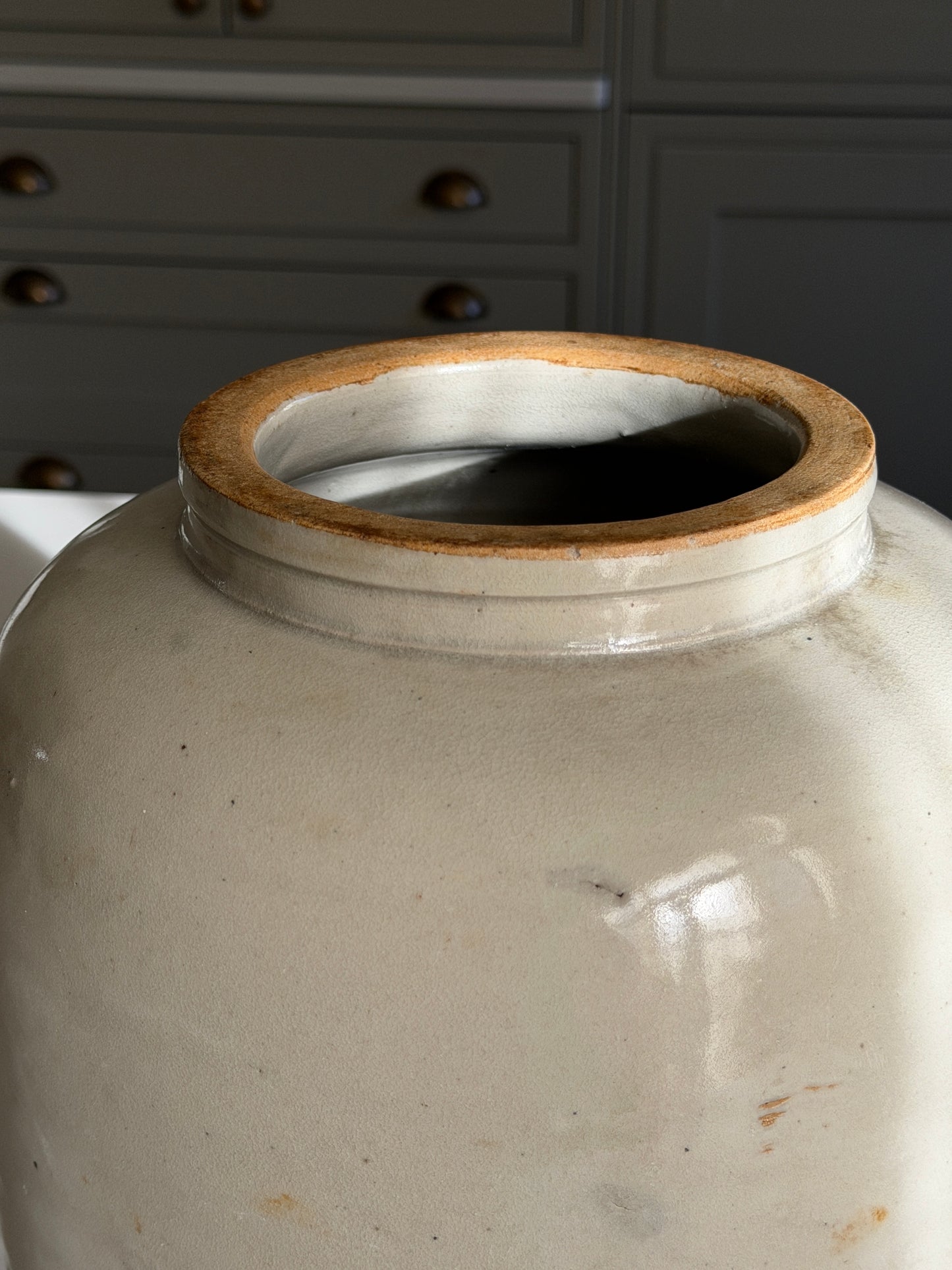 XL French Greige Stoneware Pot
