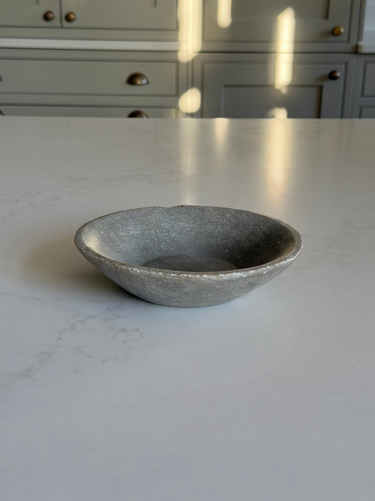 Aged Dark Grey Marble Plate