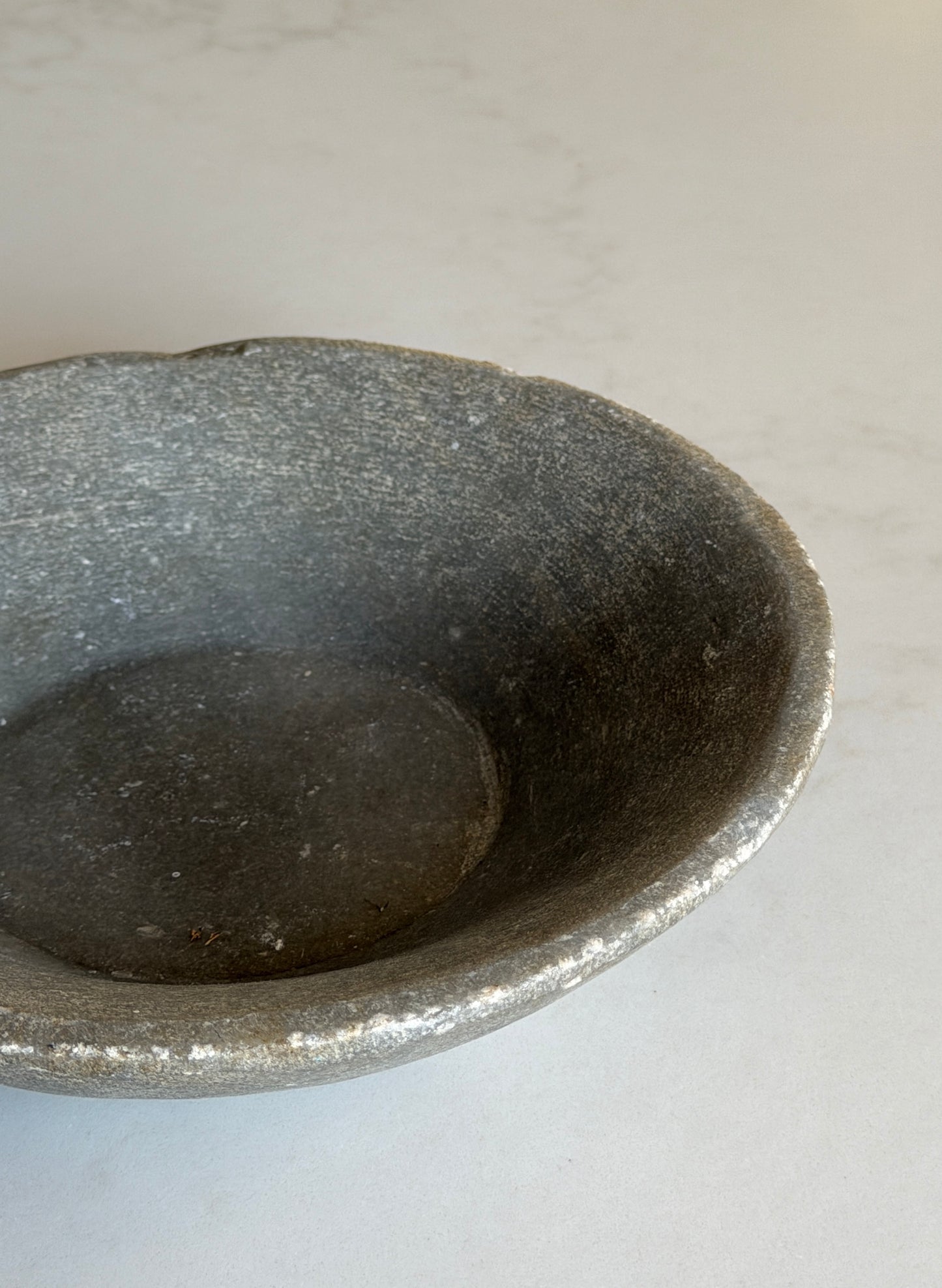 Aged Dark Grey Marble Plate