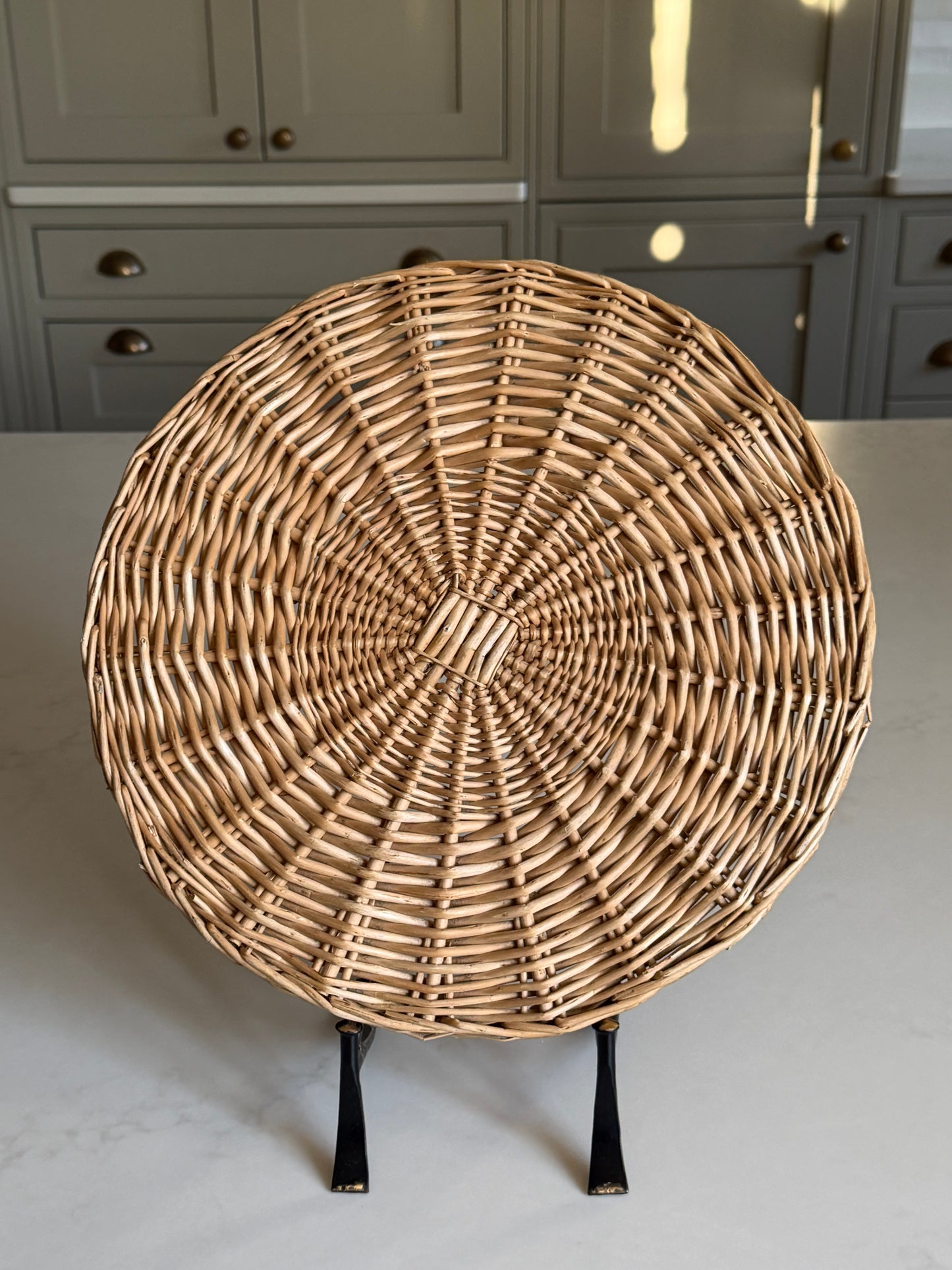 Round Wicker Tray