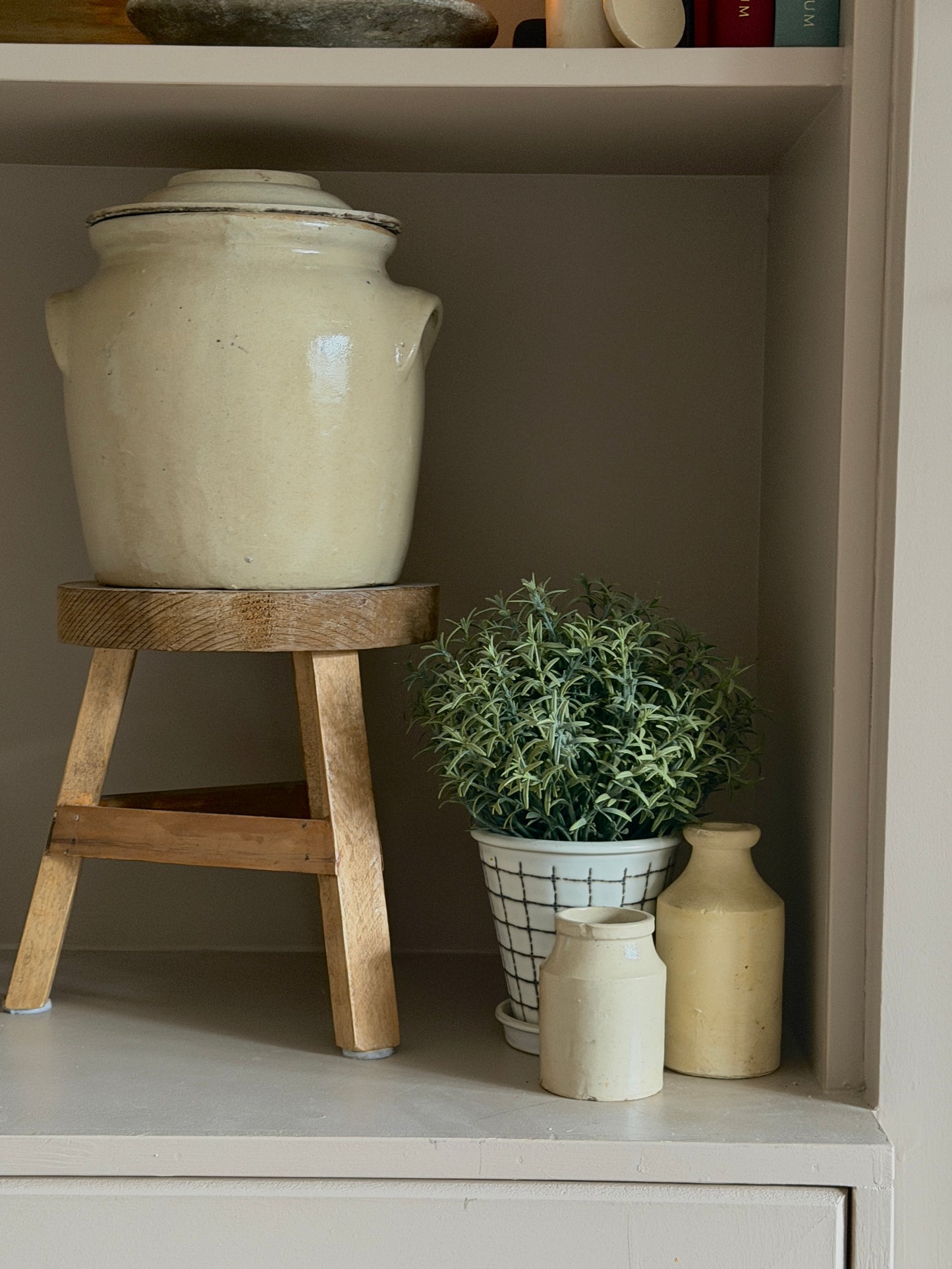 Small Light Beige Stoneware Pot