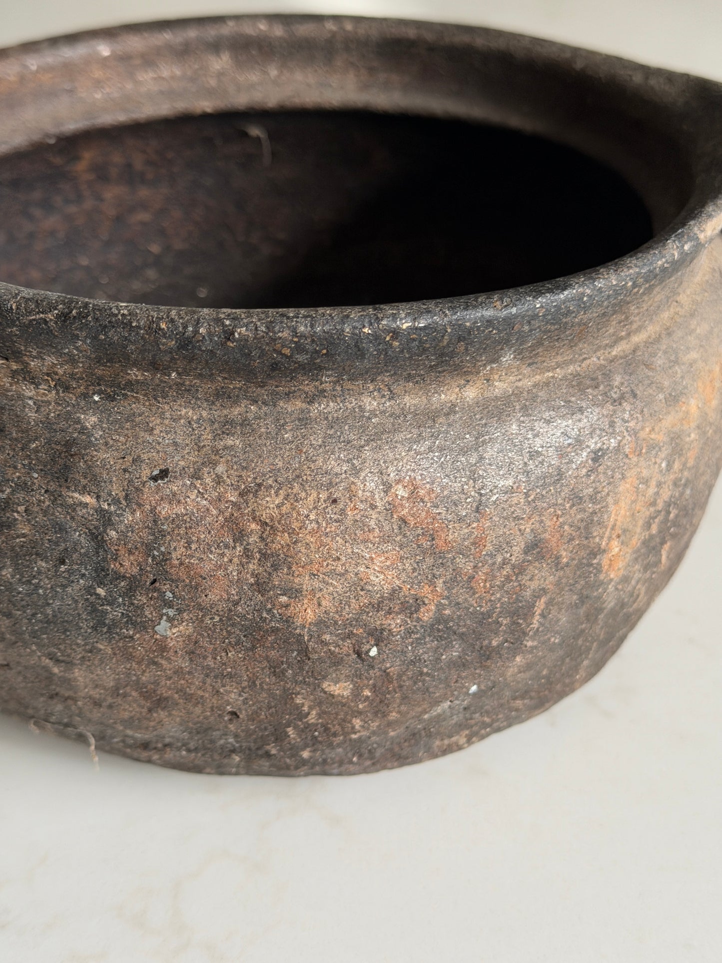 Small Black Syrian Pot