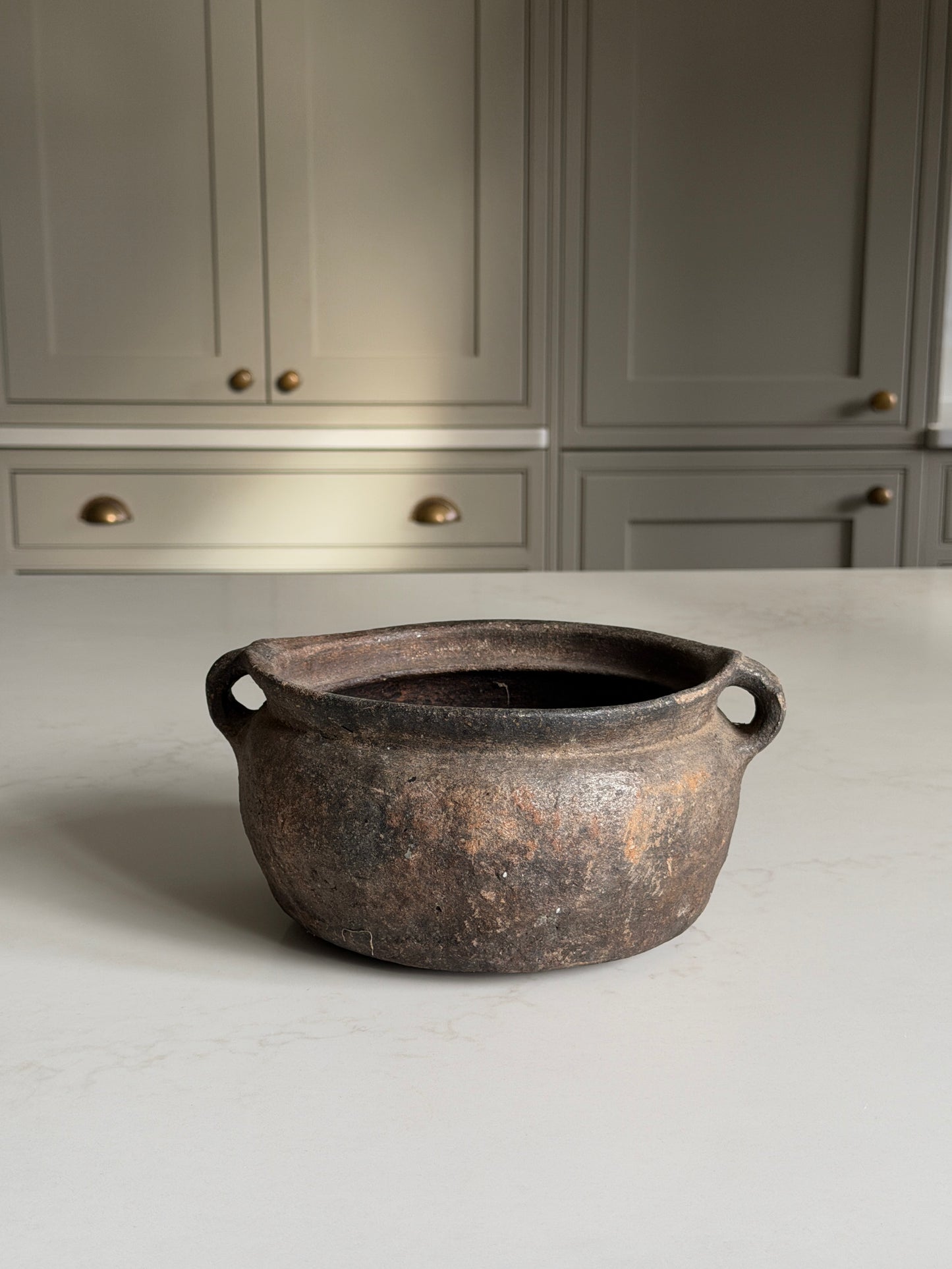 Small Black Syrian Pot