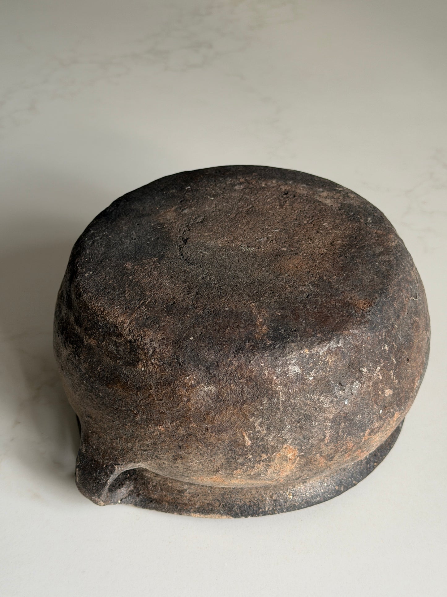 Small Black Syrian Pot