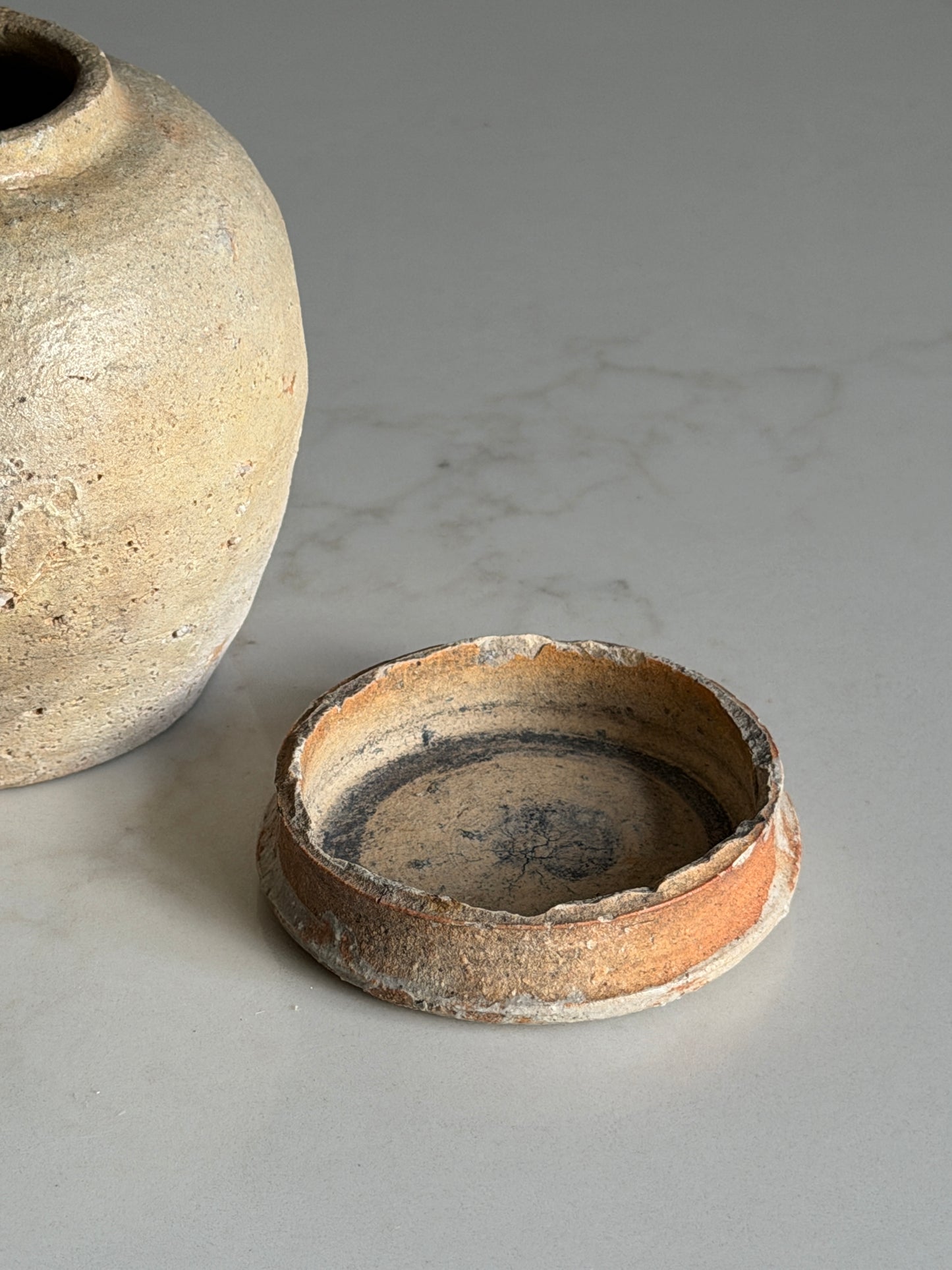 Small Lidded Natural Textured Ginger Jar