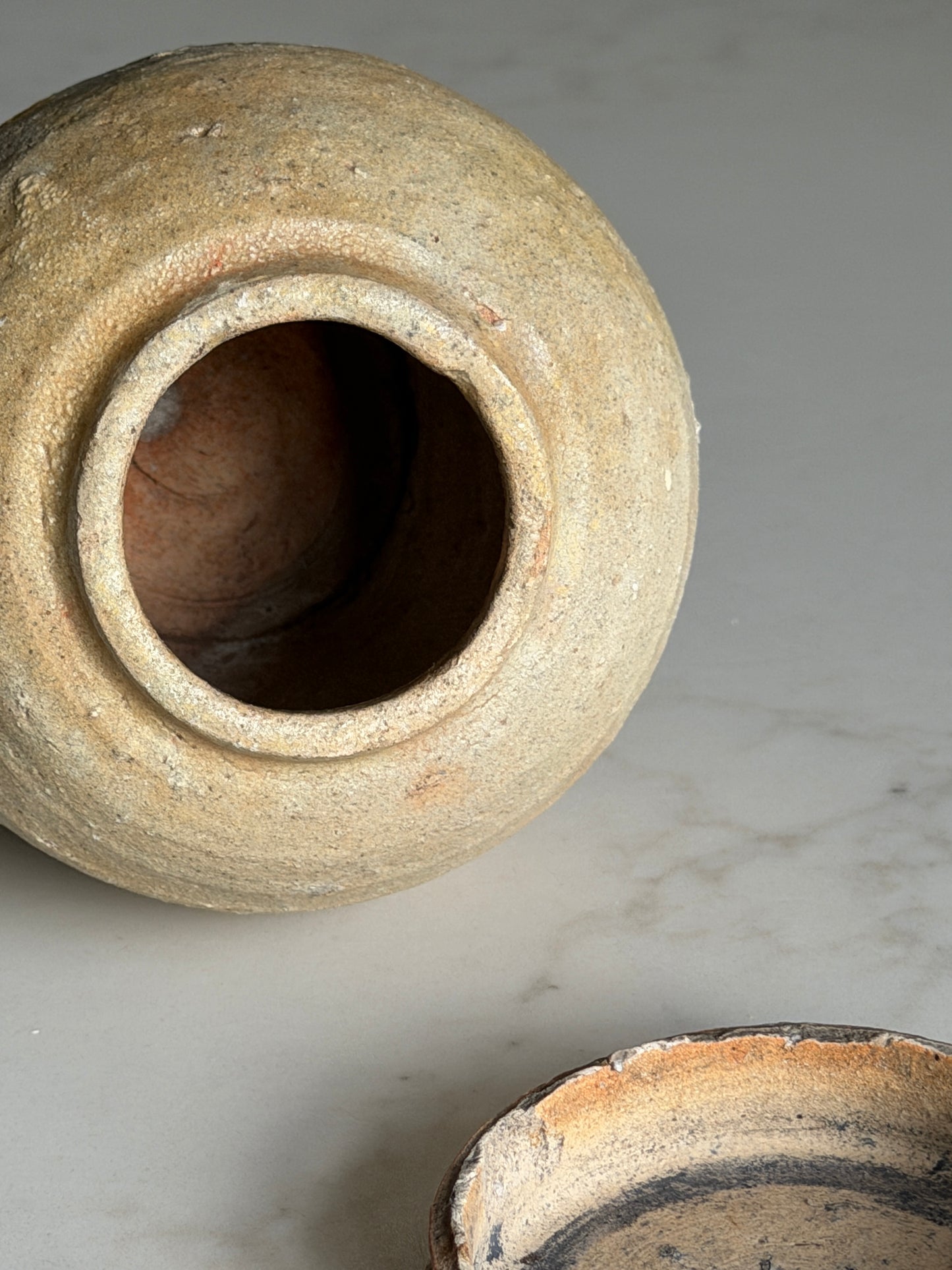 Small Lidded Natural Textured Ginger Jar