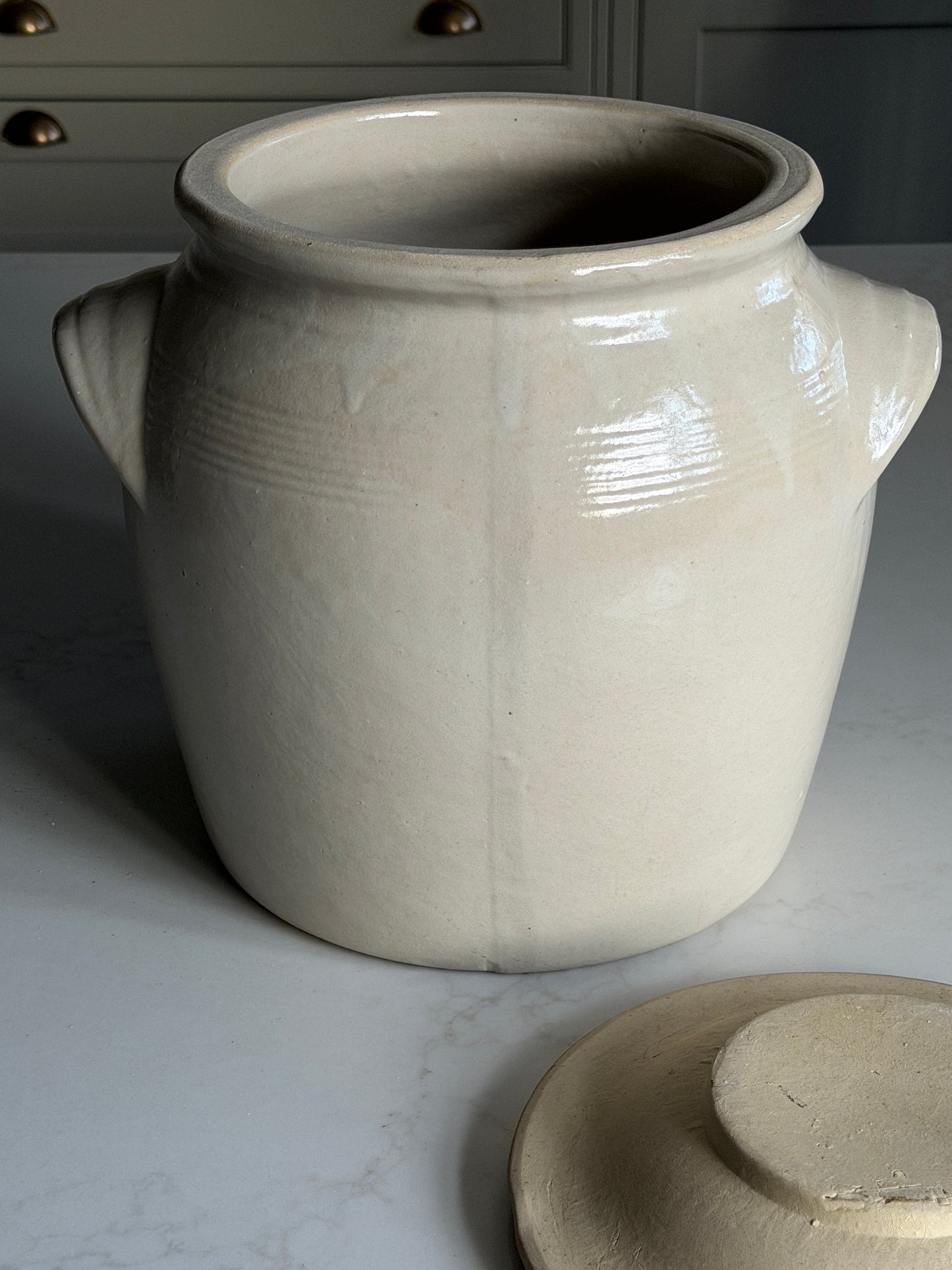 XL Lidded Milky Off-White French Confit Pot