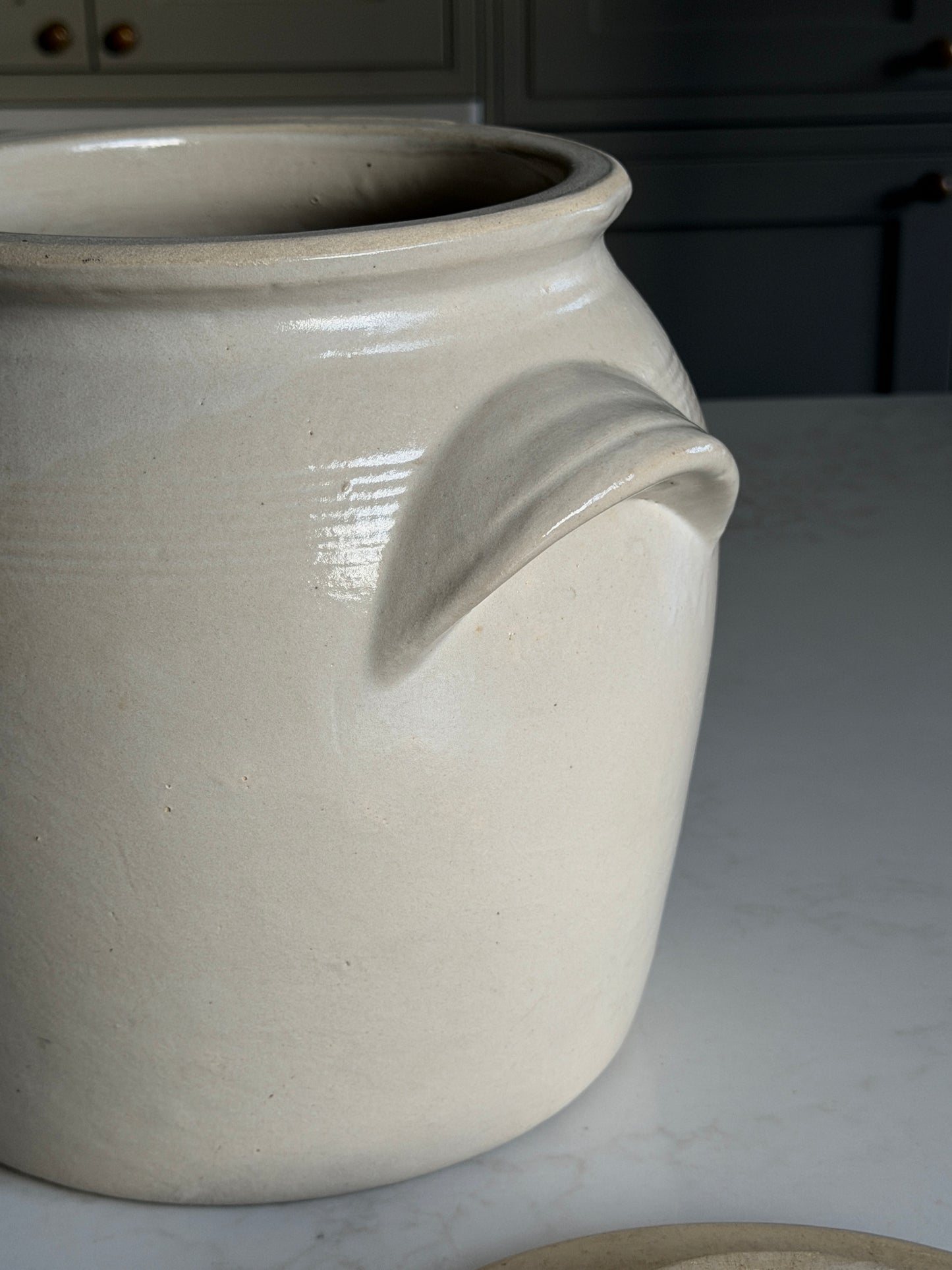 XL Lidded Milky Off-White French Confit Pot