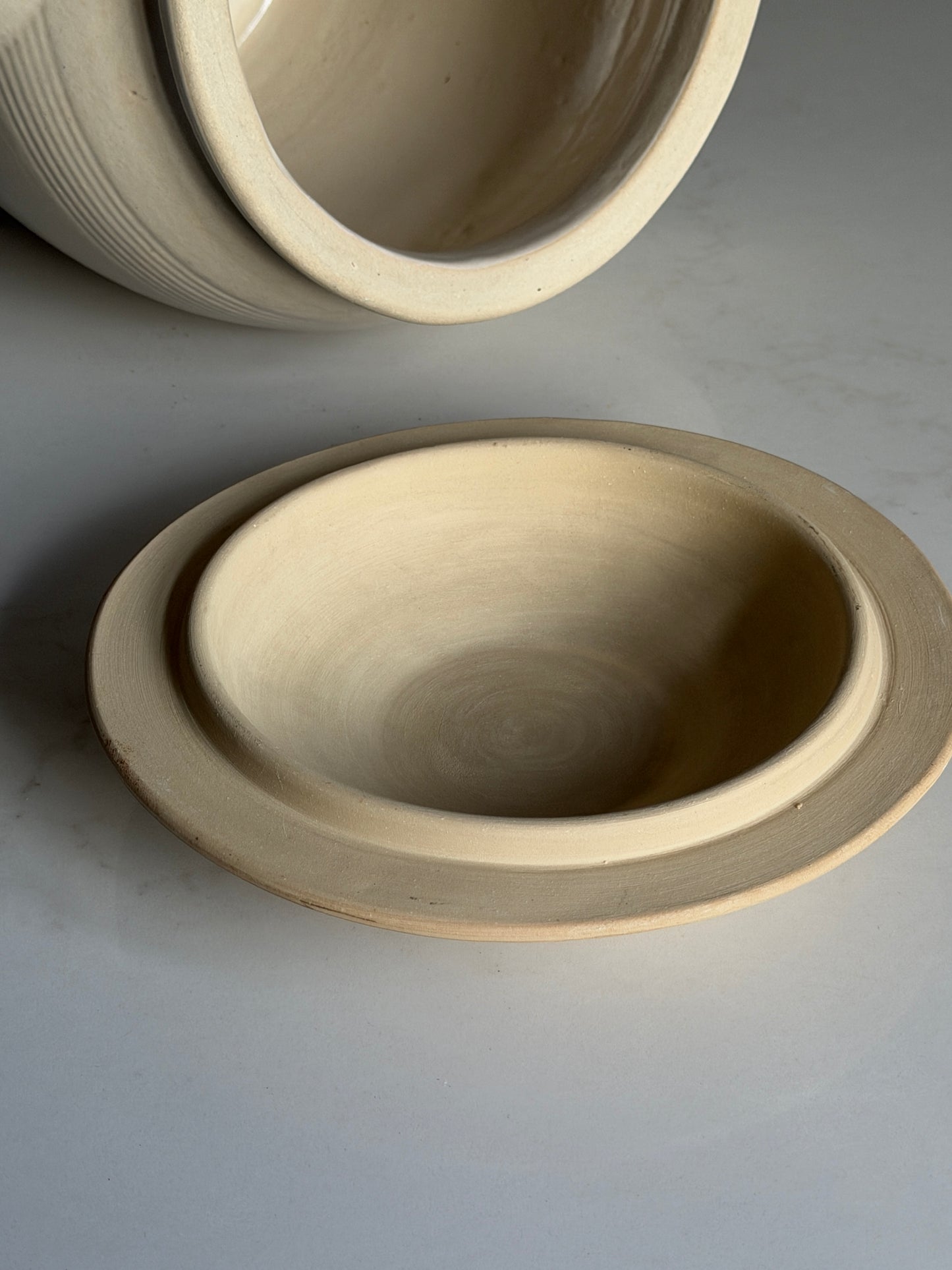 XL Lidded Milky Off-White French Confit Pot