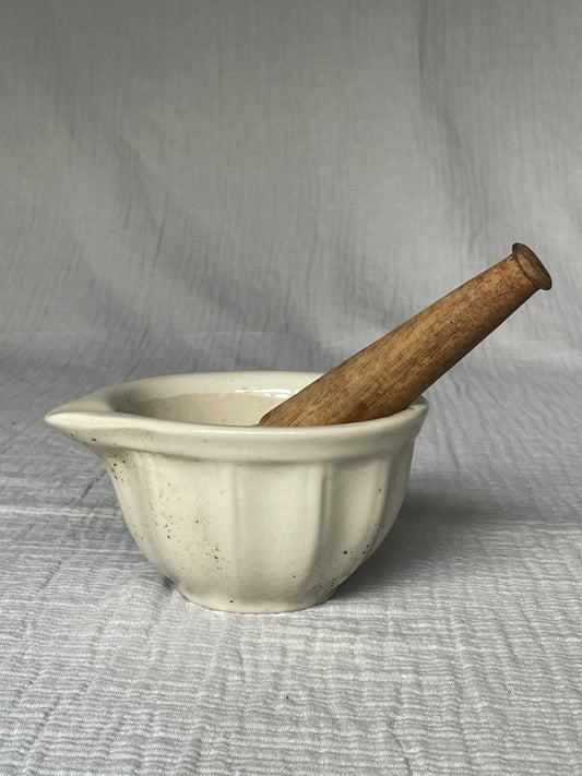 Vintage Cream Ceramic Pestle & Mortar